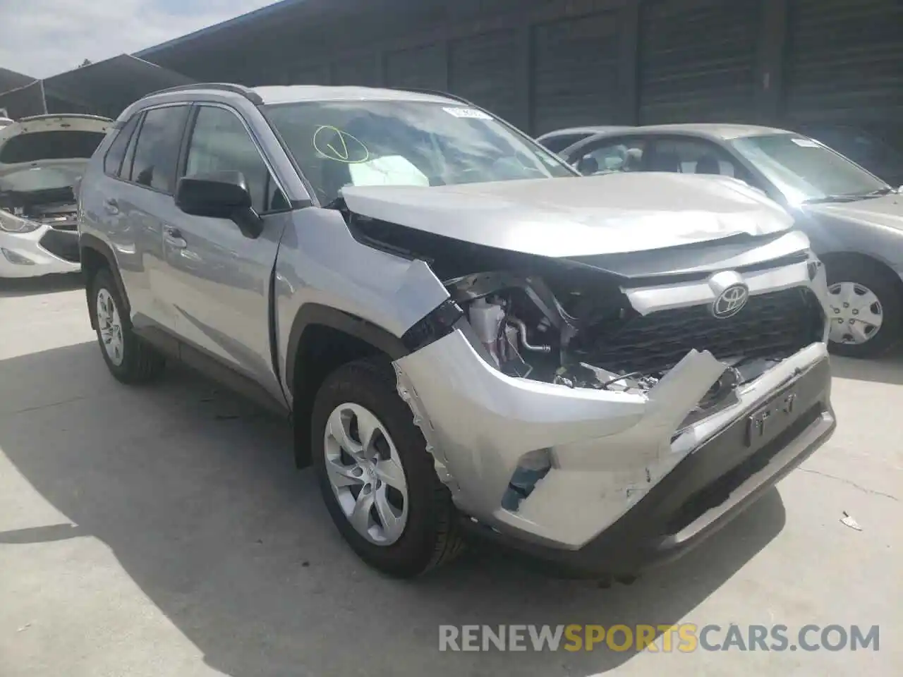 1 Photograph of a damaged car 2T3H1RFV3MC108915 TOYOTA RAV4 2021