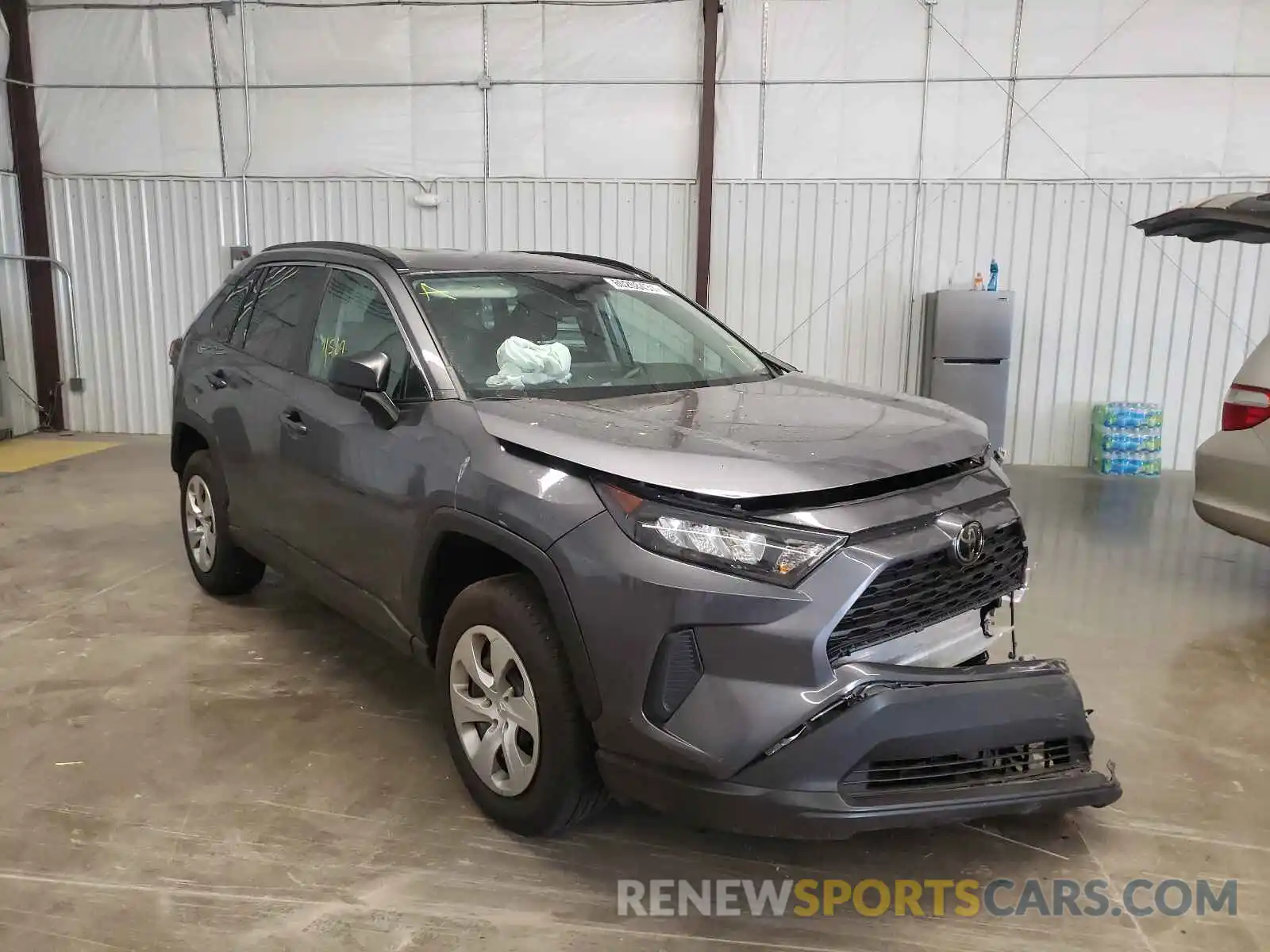 1 Photograph of a damaged car 2T3H1RFV3MC112172 TOYOTA RAV4 2021