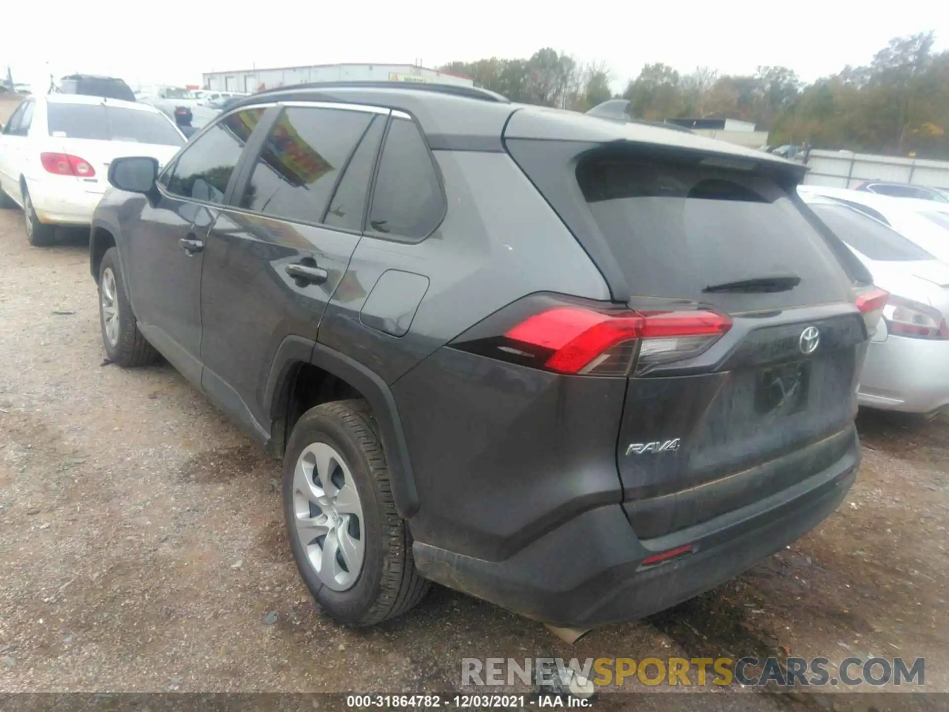 3 Фотография поврежденного автомобиля 2T3H1RFV3MC119591 TOYOTA RAV4 2021