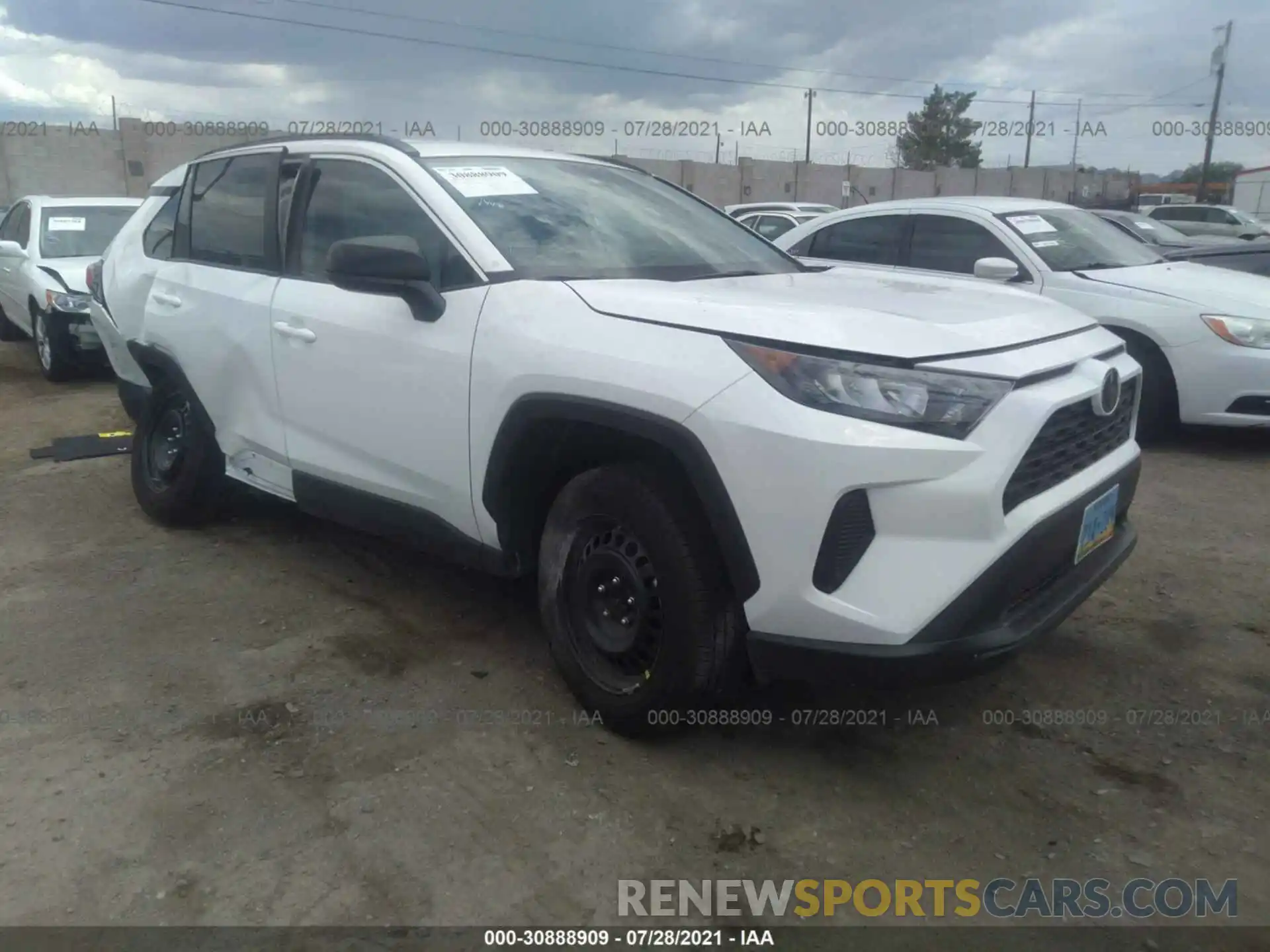 1 Photograph of a damaged car 2T3H1RFV3MC133281 TOYOTA RAV4 2021