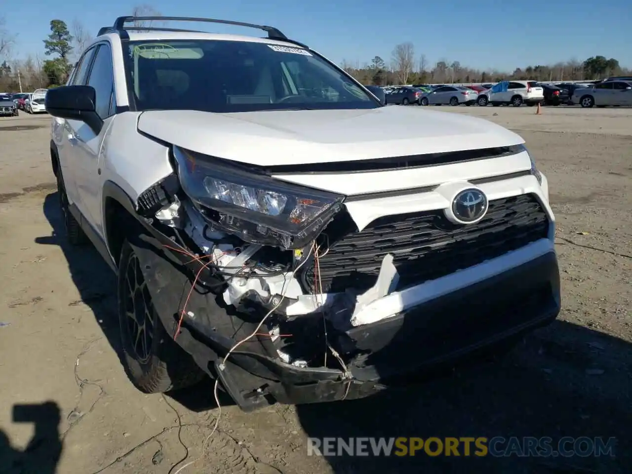 9 Photograph of a damaged car 2T3H1RFV3MC144636 TOYOTA RAV4 2021