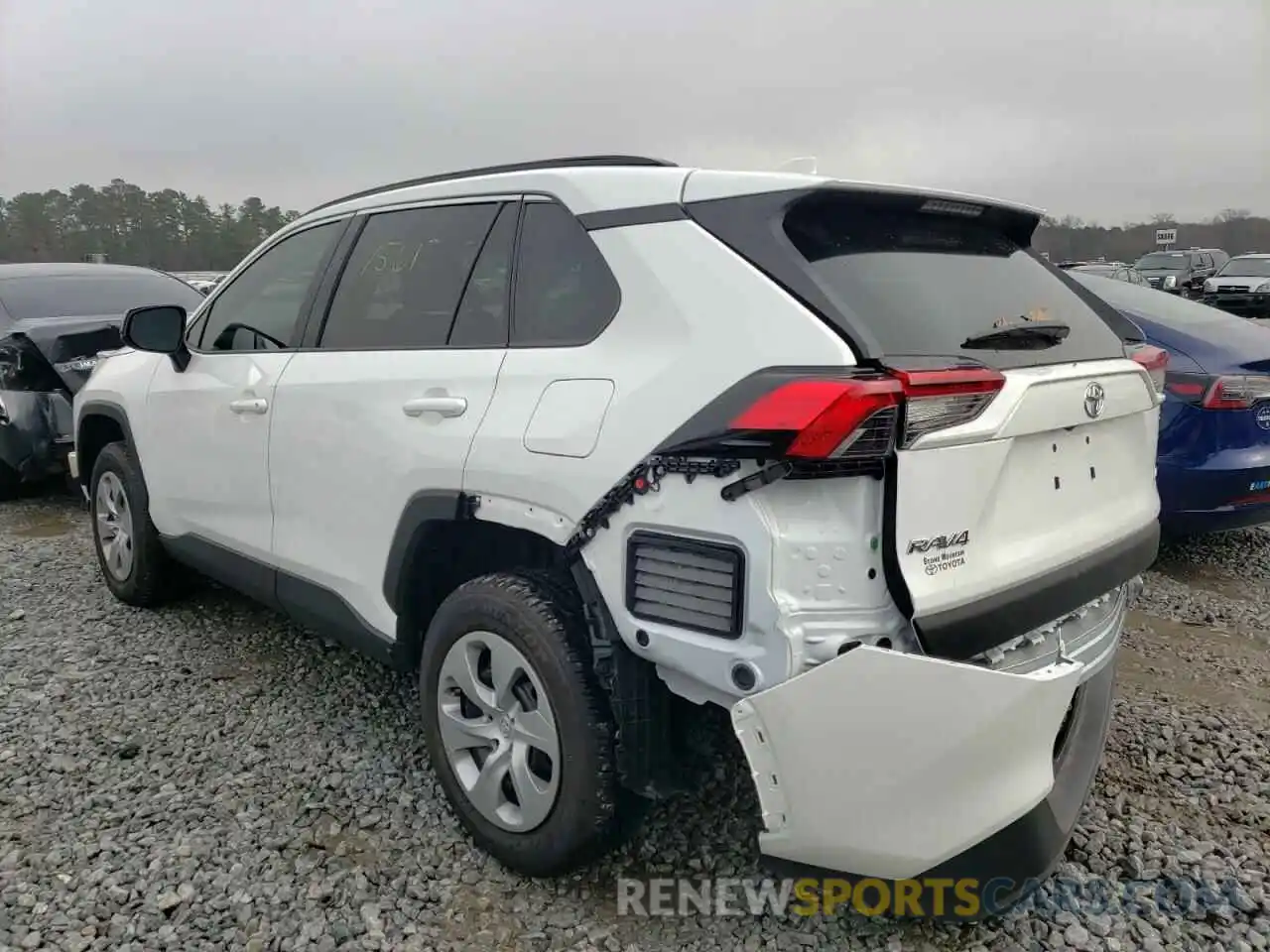 3 Фотография поврежденного автомобиля 2T3H1RFV3MC149075 TOYOTA RAV4 2021