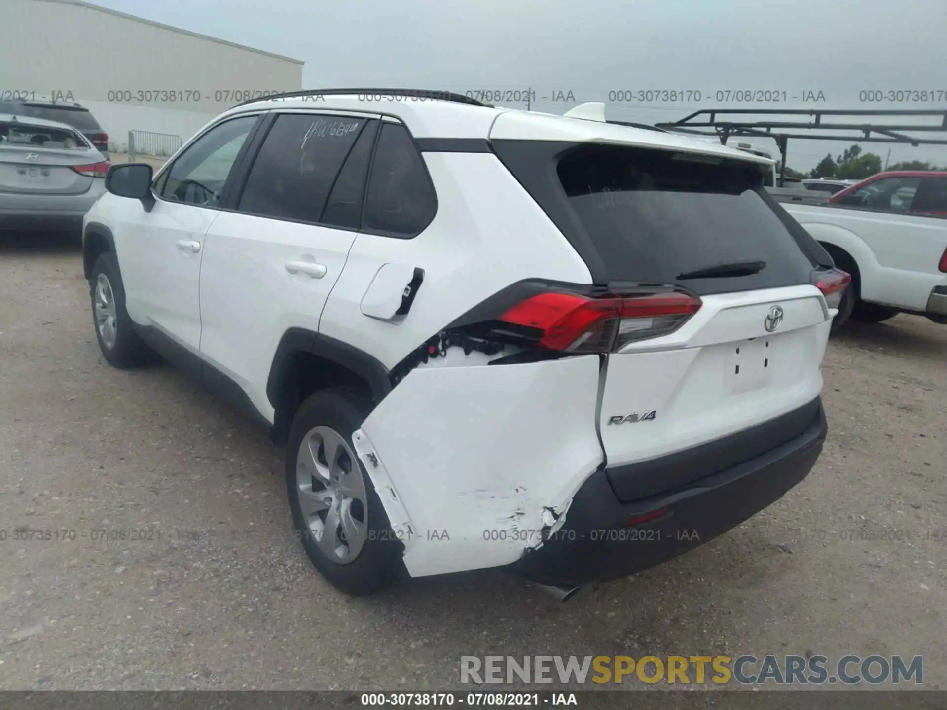 3 Photograph of a damaged car 2T3H1RFV3MW130654 TOYOTA RAV4 2021