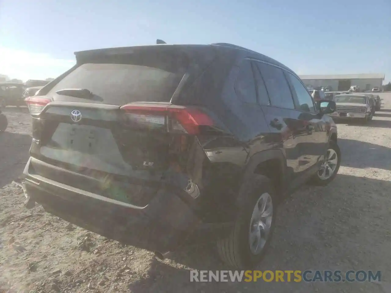 4 Photograph of a damaged car 2T3H1RFV3MW143002 TOYOTA RAV4 2021