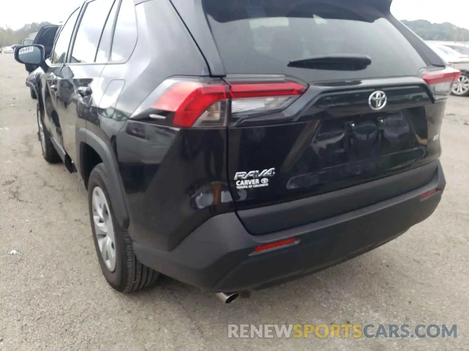 3 Photograph of a damaged car 2T3H1RFV3MW146739 TOYOTA RAV4 2021