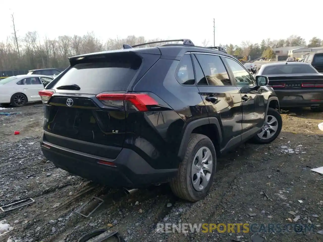 4 Photograph of a damaged car 2T3H1RFV3MW148751 TOYOTA RAV4 2021