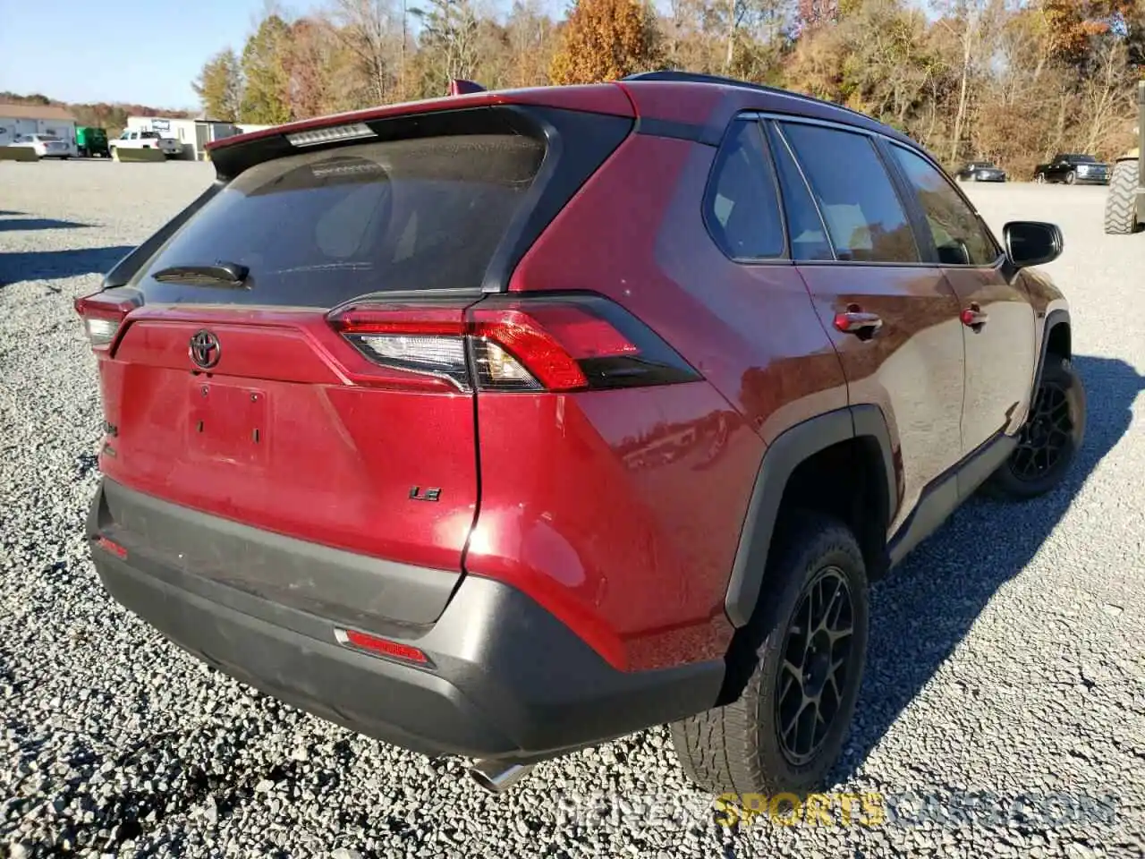 4 Photograph of a damaged car 2T3H1RFV3MW161354 TOYOTA RAV4 2021