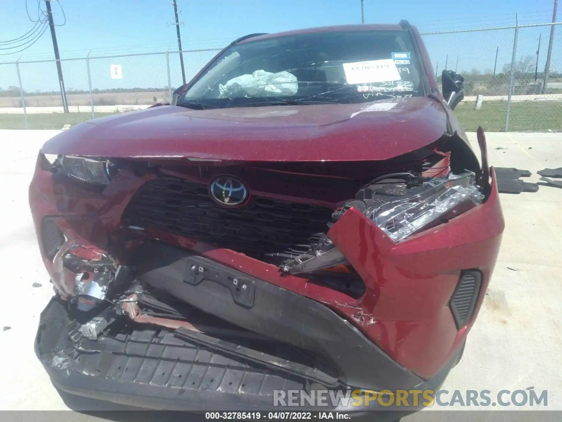 6 Photograph of a damaged car 2T3H1RFV3MW175822 TOYOTA RAV4 2021