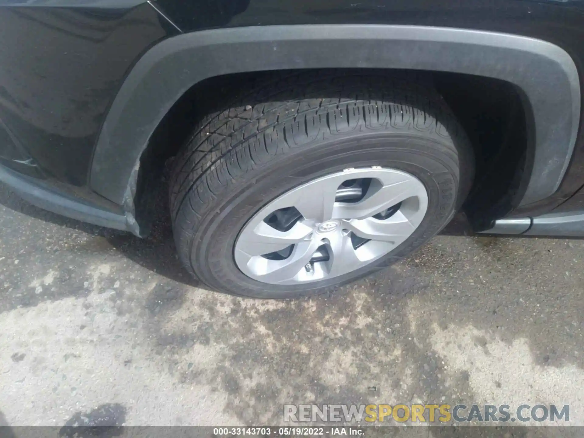 13 Photograph of a damaged car 2T3H1RFV3MW182446 TOYOTA RAV4 2021