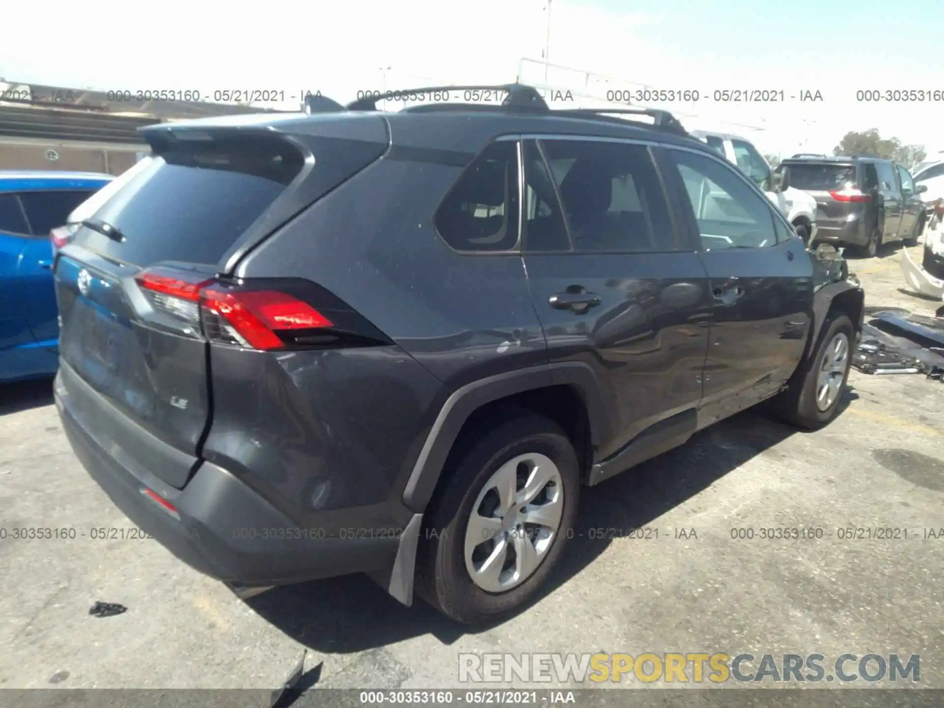 4 Photograph of a damaged car 2T3H1RFV4MC090375 TOYOTA RAV4 2021