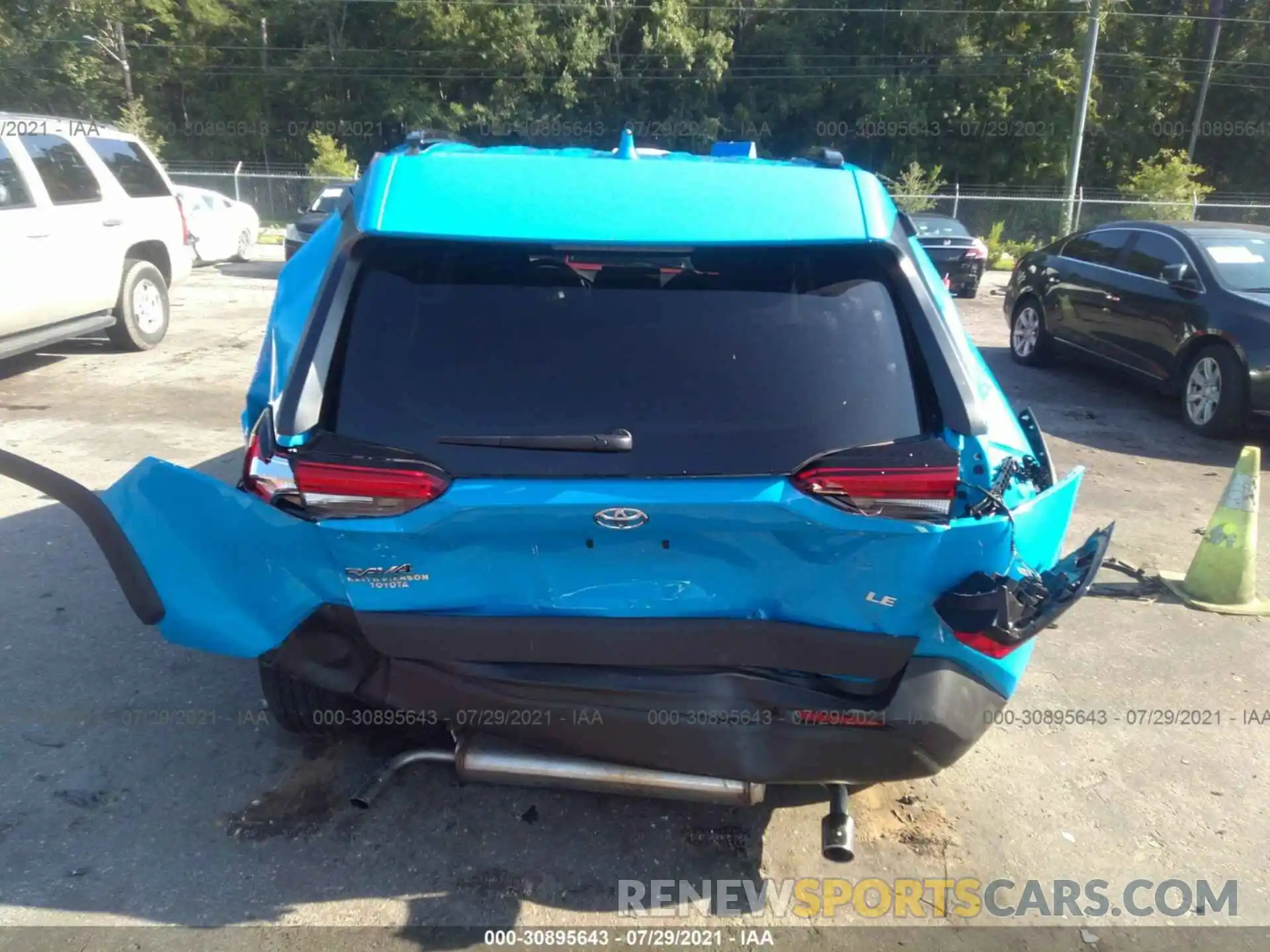 6 Photograph of a damaged car 2T3H1RFV4MC091851 TOYOTA RAV4 2021