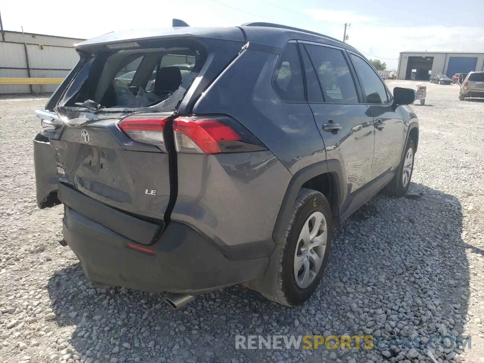 4 Photograph of a damaged car 2T3H1RFV4MC108809 TOYOTA RAV4 2021