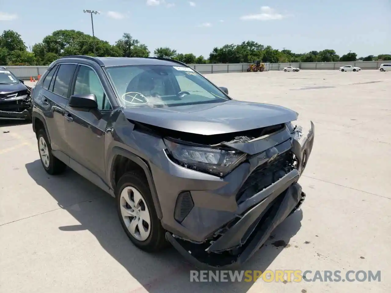 1 Photograph of a damaged car 2T3H1RFV4MC109264 TOYOTA RAV4 2021