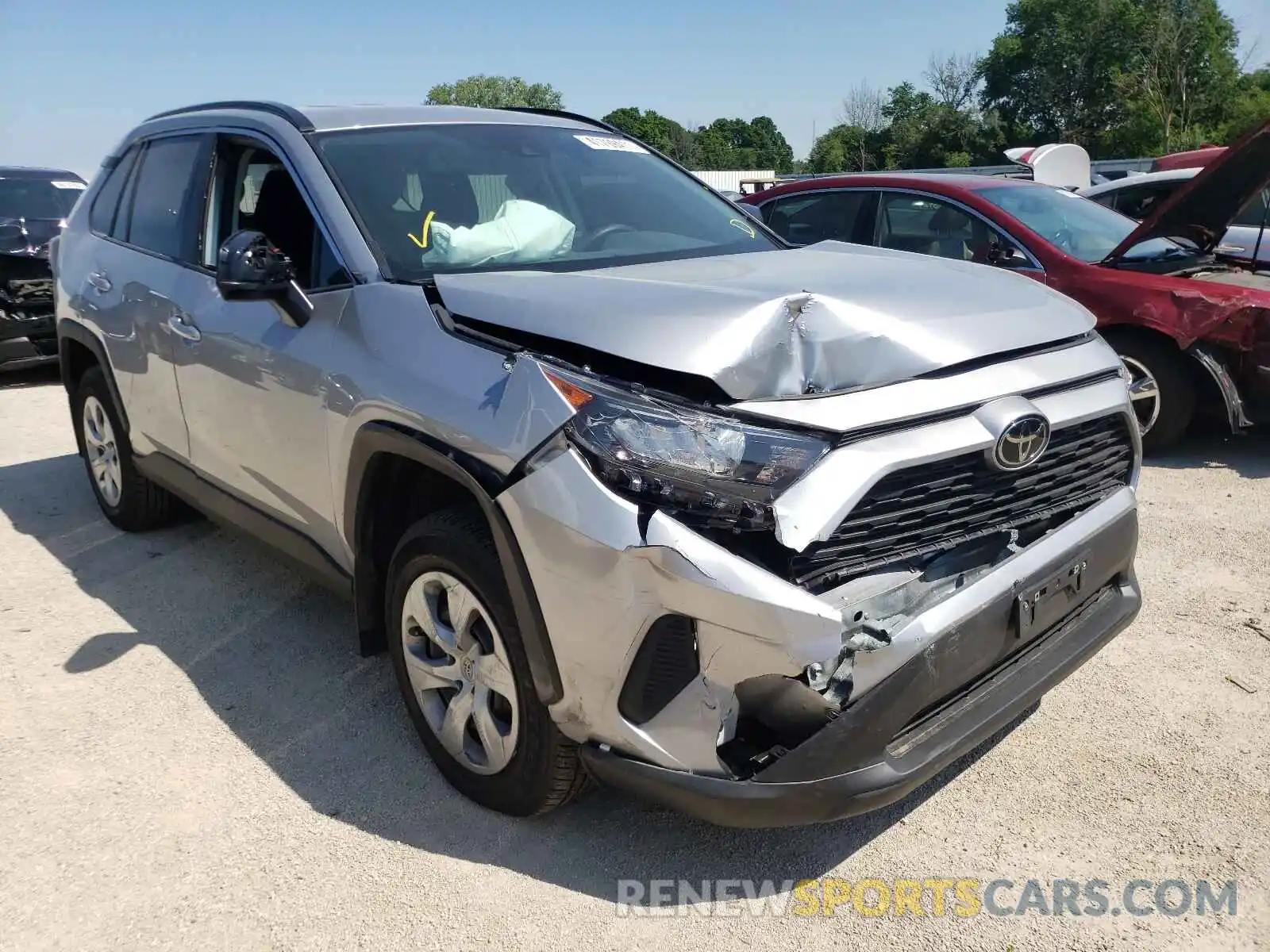 1 Photograph of a damaged car 2T3H1RFV4MC114884 TOYOTA RAV4 2021