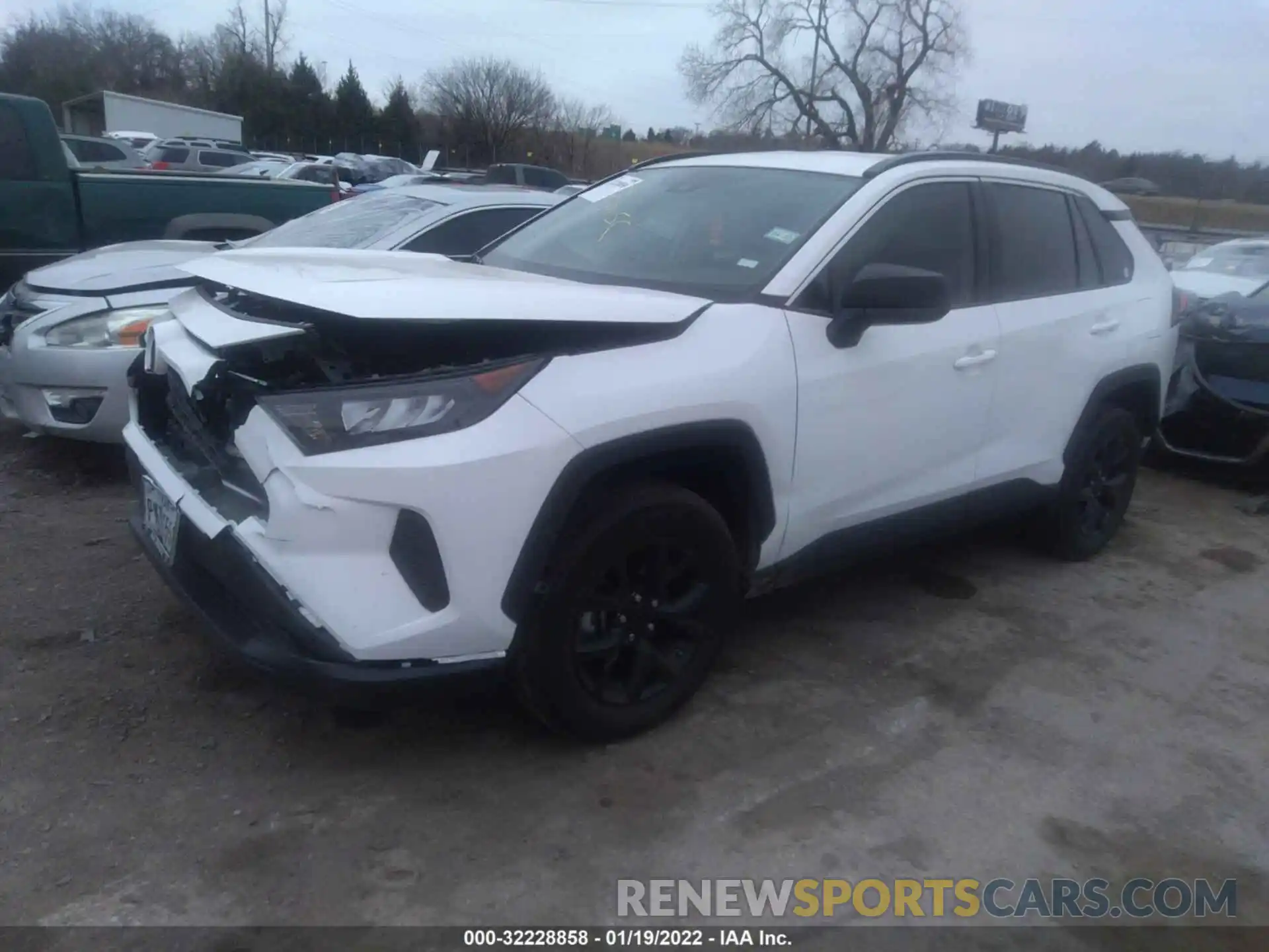 2 Photograph of a damaged car 2T3H1RFV4MC121933 TOYOTA RAV4 2021