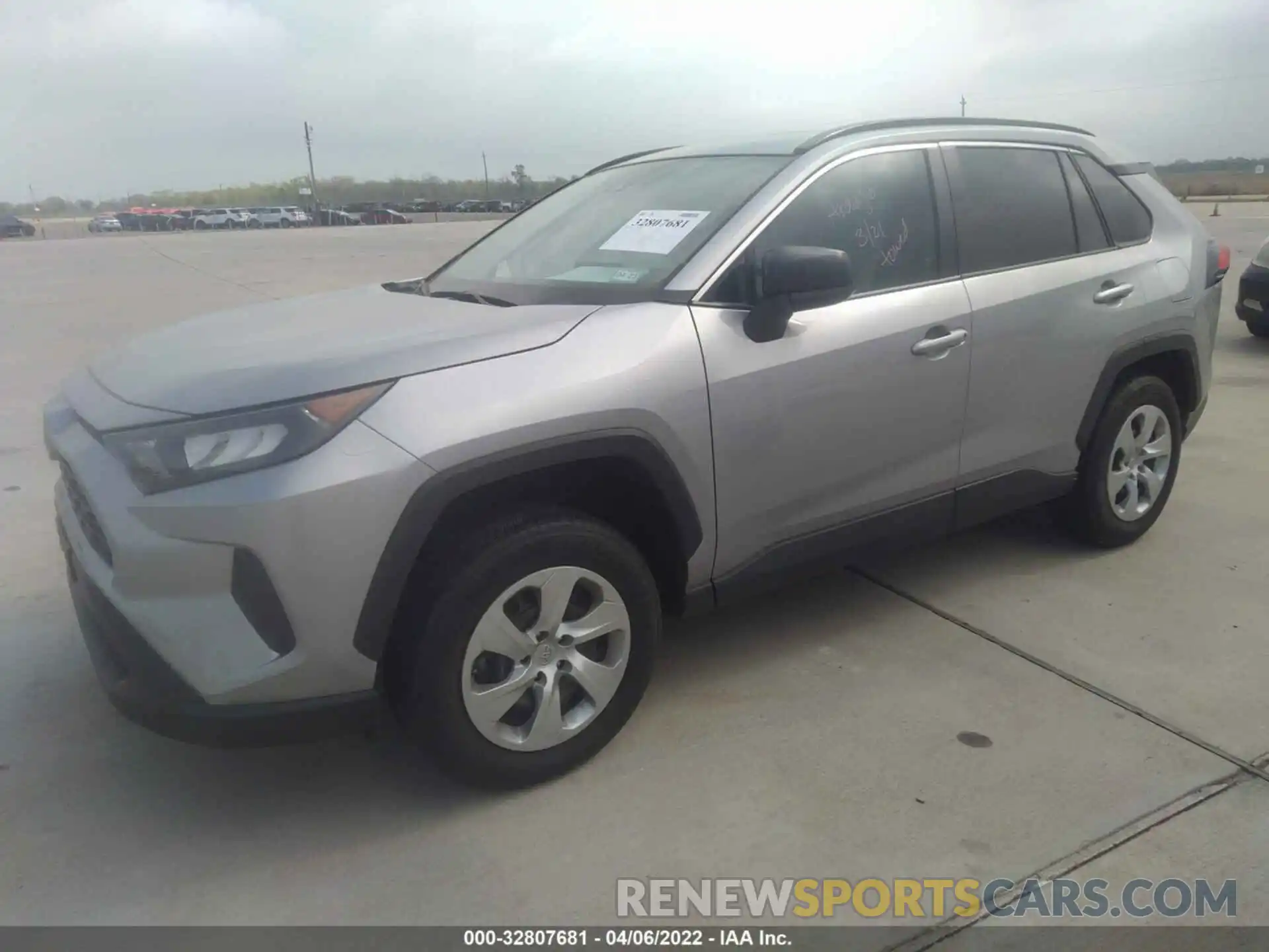 2 Photograph of a damaged car 2T3H1RFV4MC123228 TOYOTA RAV4 2021