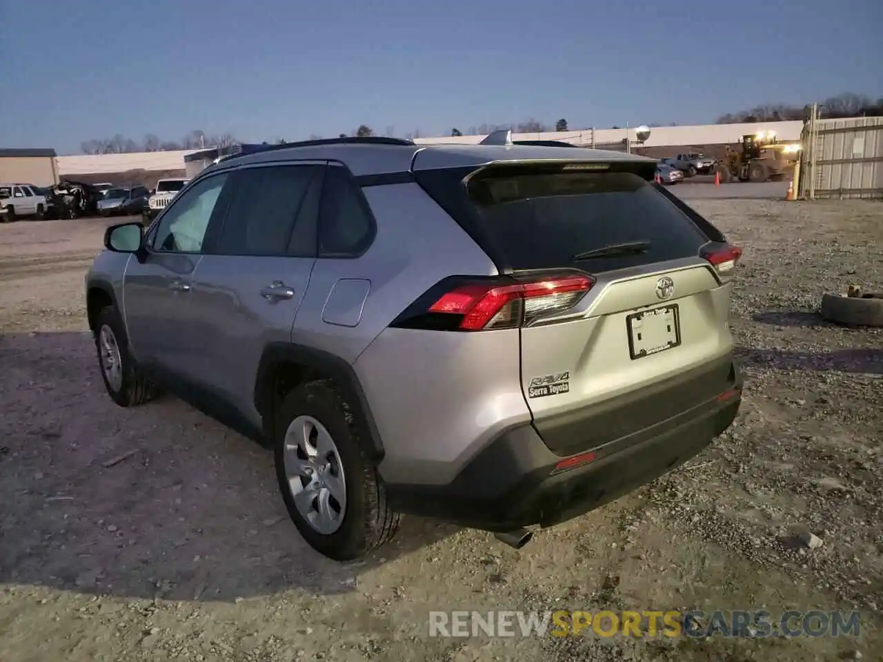 3 Photograph of a damaged car 2T3H1RFV4MC123391 TOYOTA RAV4 2021