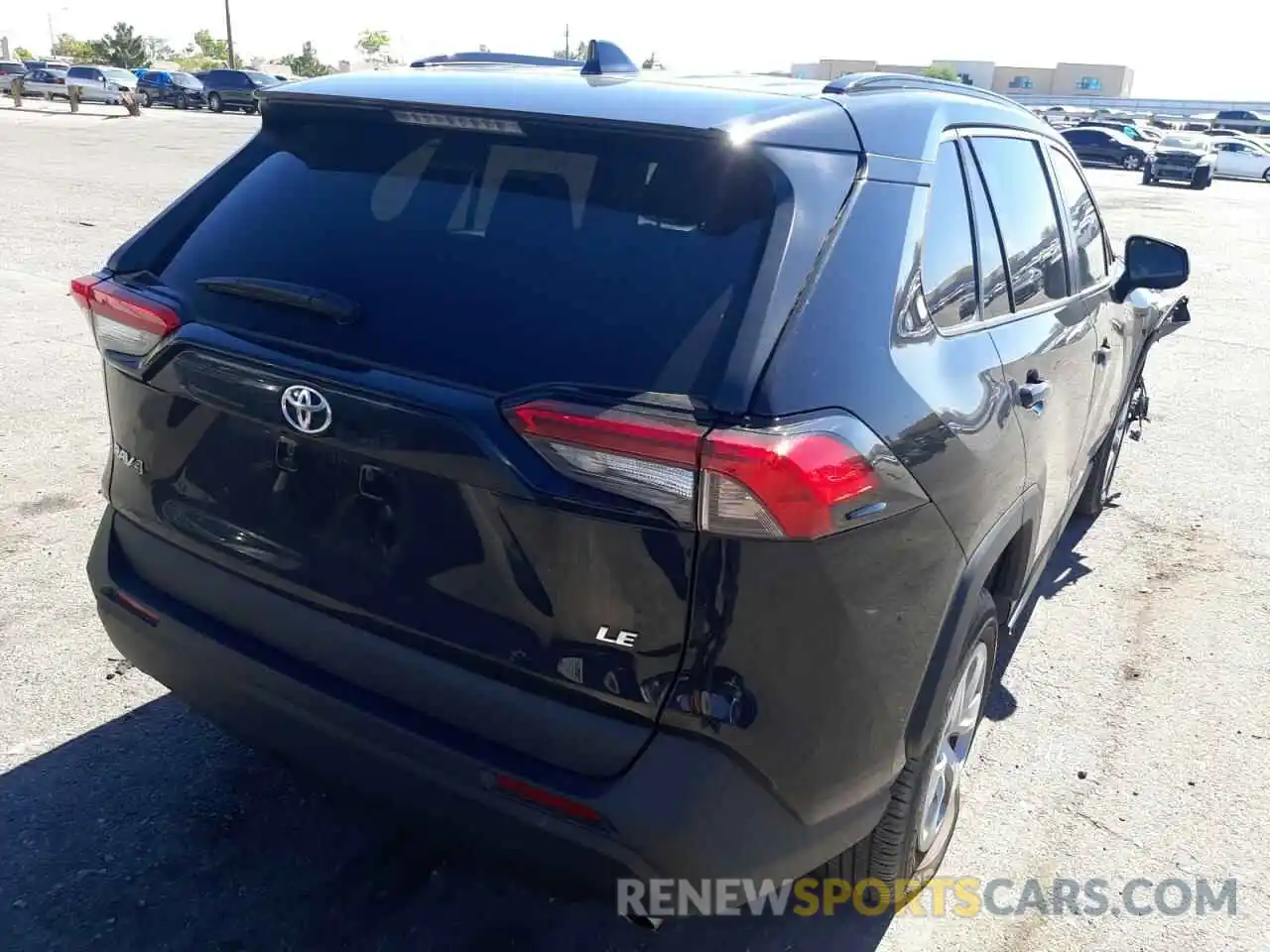 4 Photograph of a damaged car 2T3H1RFV4MC124394 TOYOTA RAV4 2021