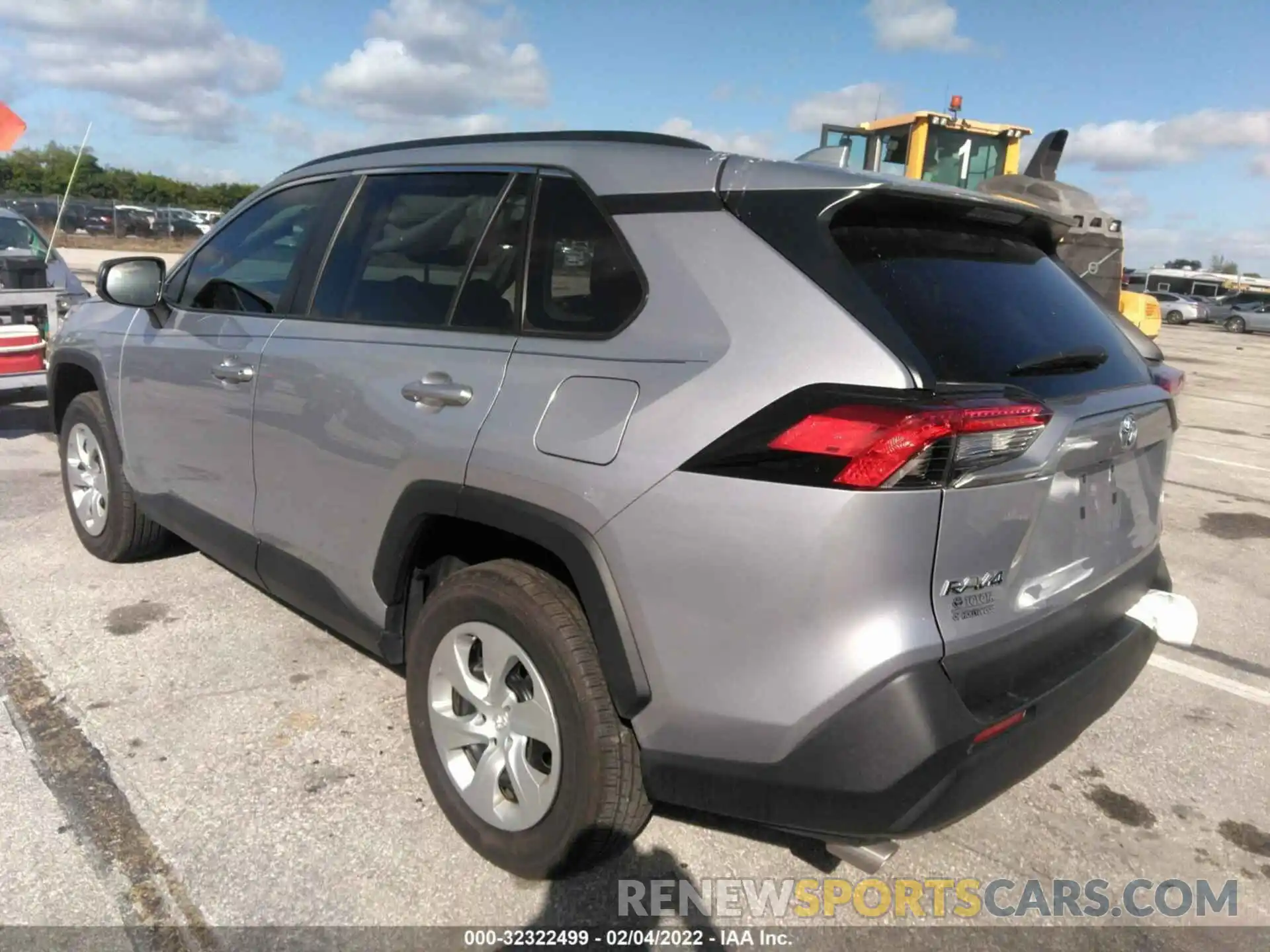 3 Фотография поврежденного автомобиля 2T3H1RFV4MC127845 TOYOTA RAV4 2021