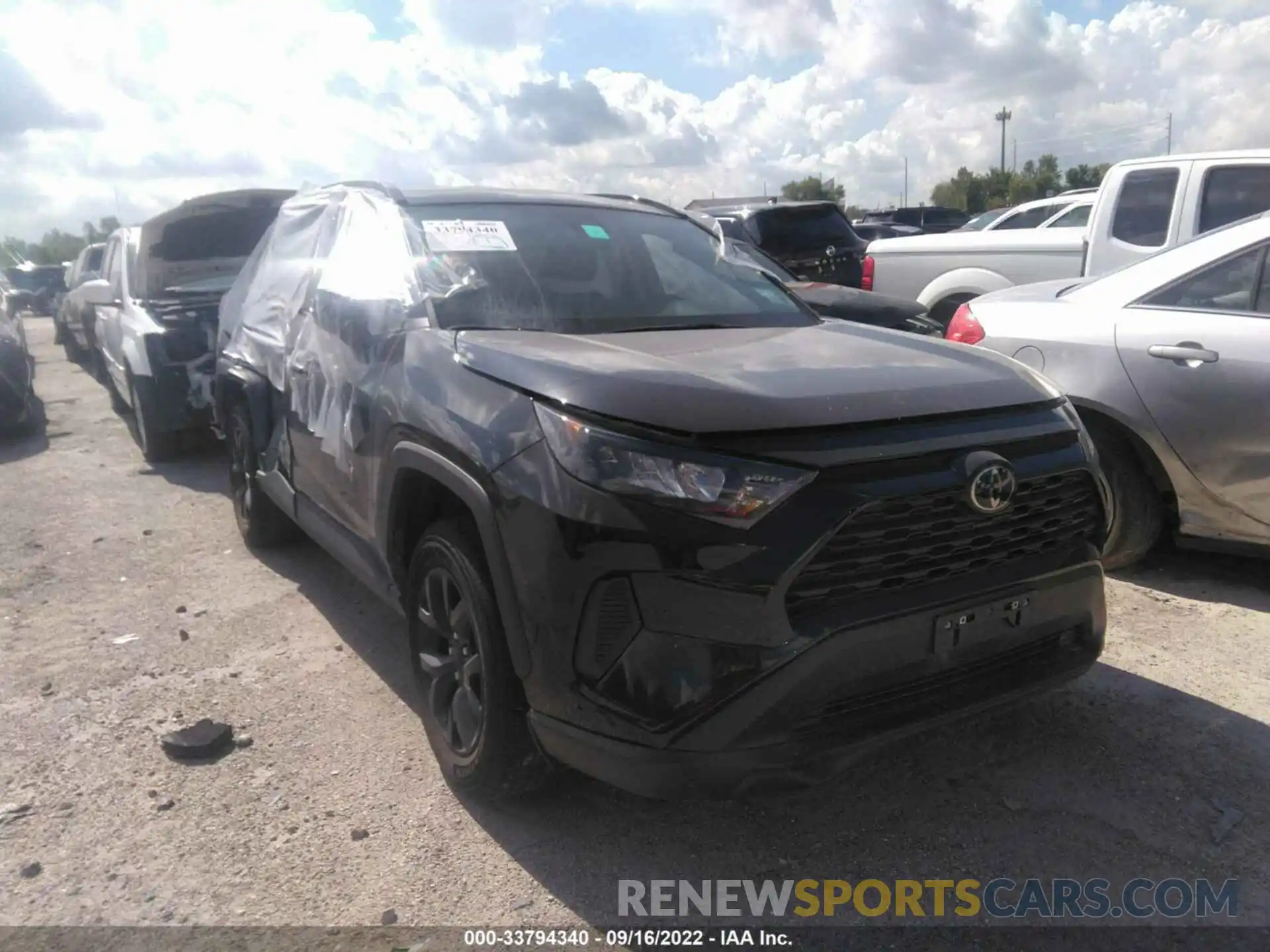 1 Photograph of a damaged car 2T3H1RFV4MC136349 TOYOTA RAV4 2021