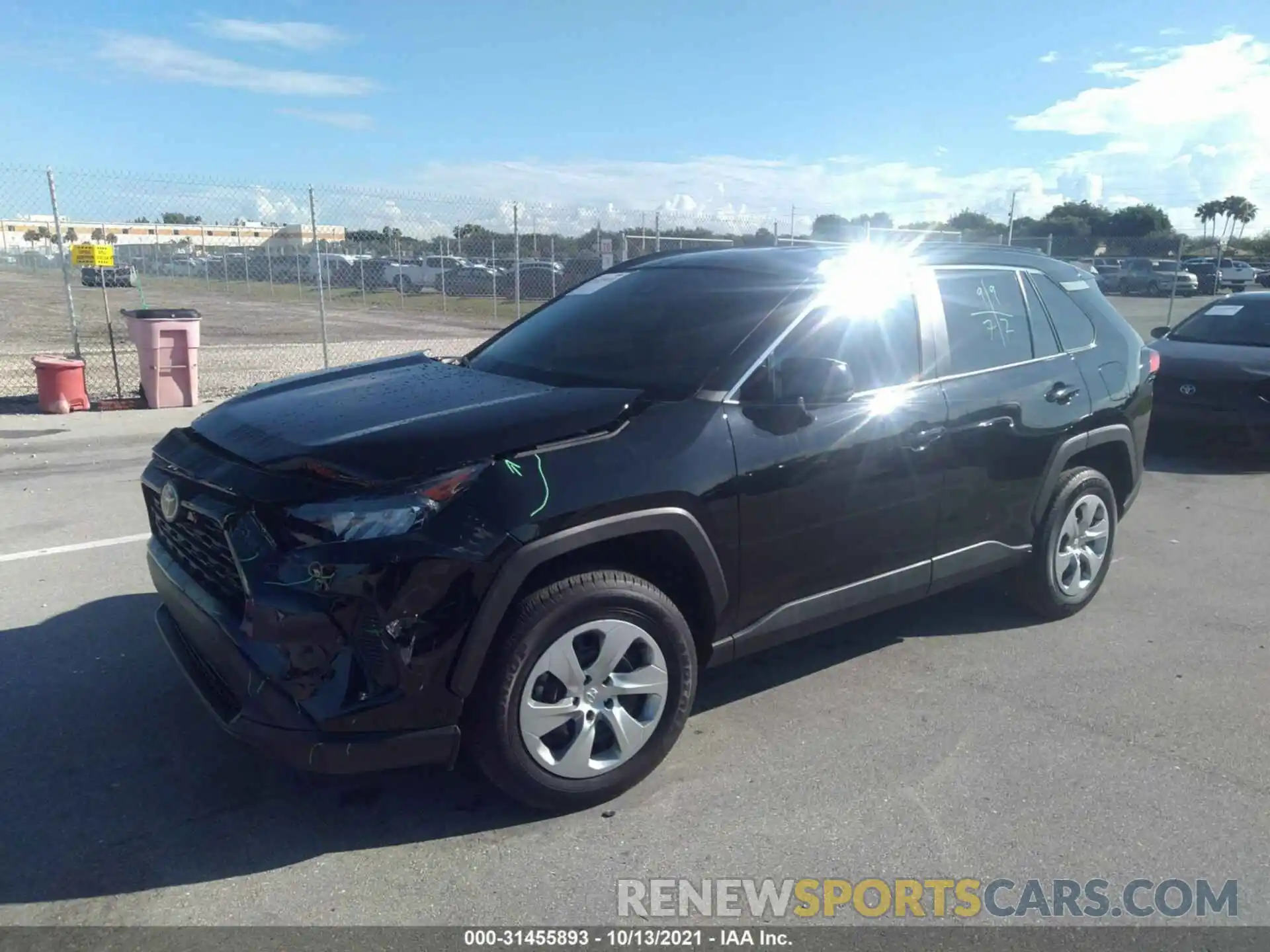 2 Photograph of a damaged car 2T3H1RFV4MC143303 TOYOTA RAV4 2021