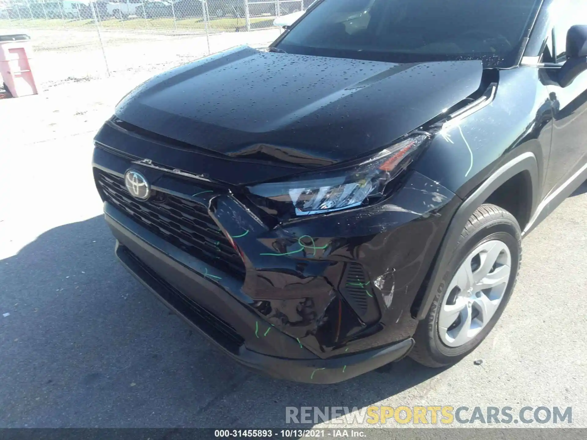 6 Photograph of a damaged car 2T3H1RFV4MC143303 TOYOTA RAV4 2021