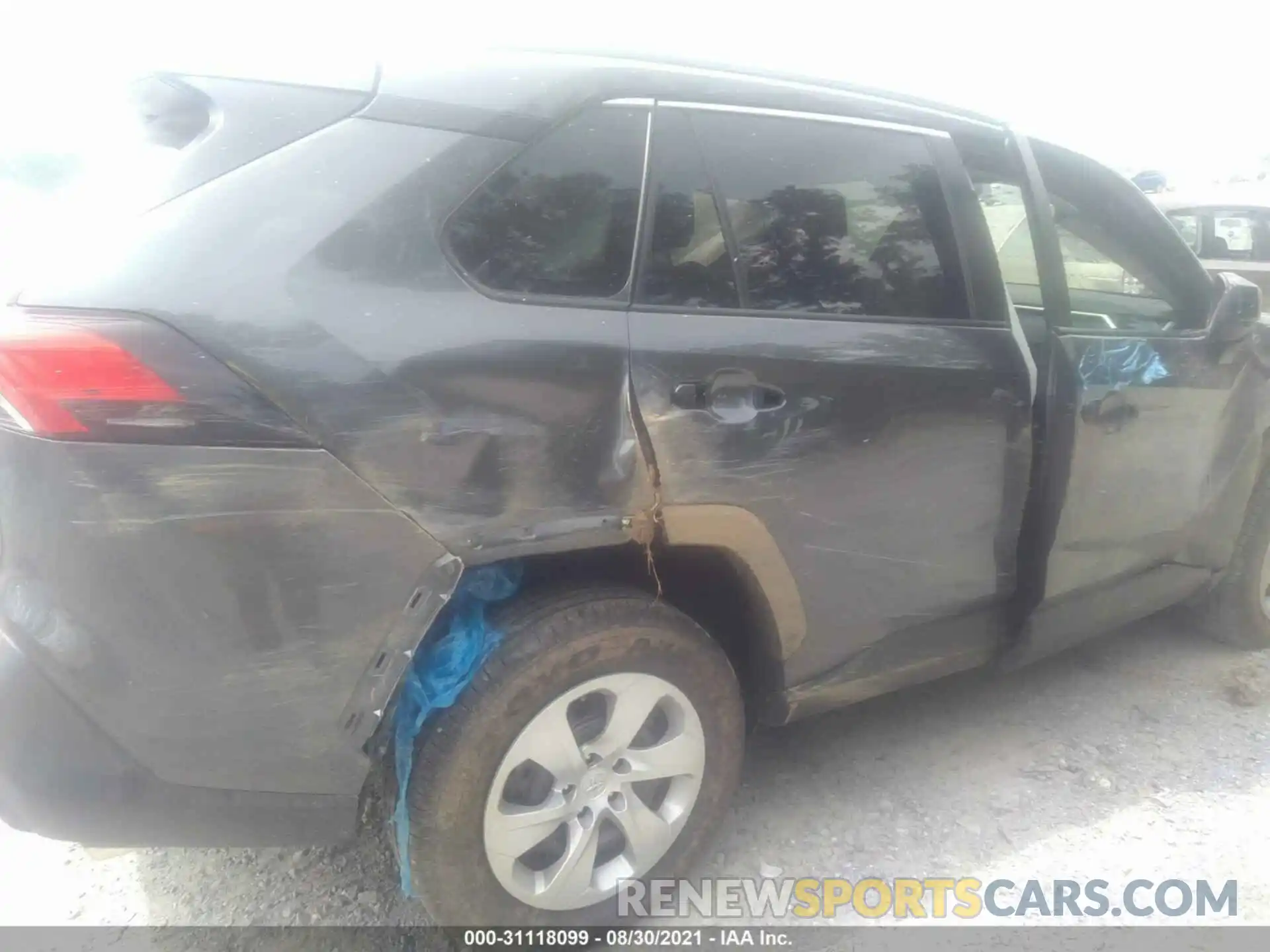 6 Photograph of a damaged car 2T3H1RFV4MC143348 TOYOTA RAV4 2021