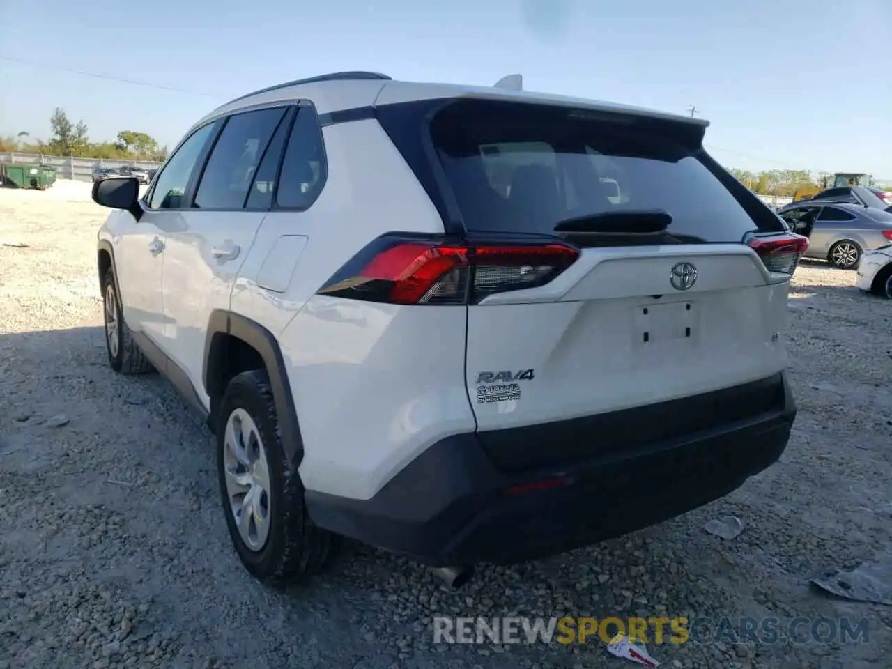 3 Photograph of a damaged car 2T3H1RFV4MC147464 TOYOTA RAV4 2021