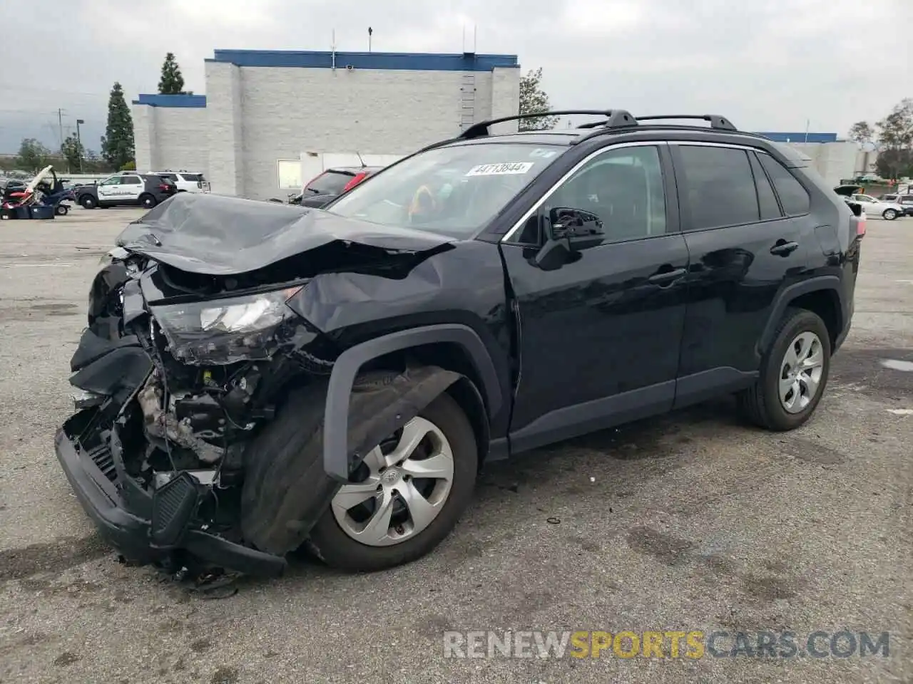 1 Photograph of a damaged car 2T3H1RFV4MC168749 TOYOTA RAV4 2021