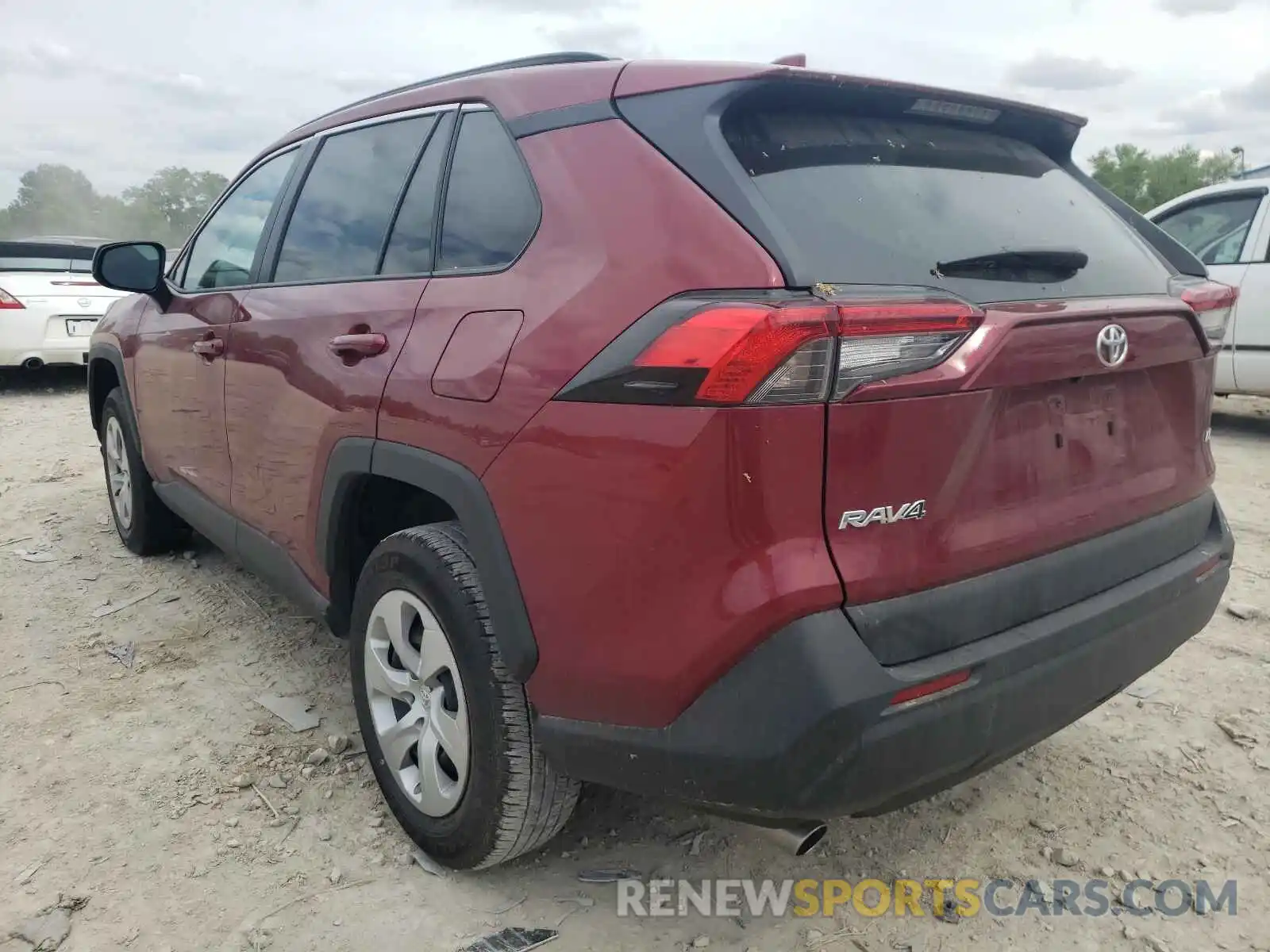 3 Photograph of a damaged car 2T3H1RFV4MW121560 TOYOTA RAV4 2021