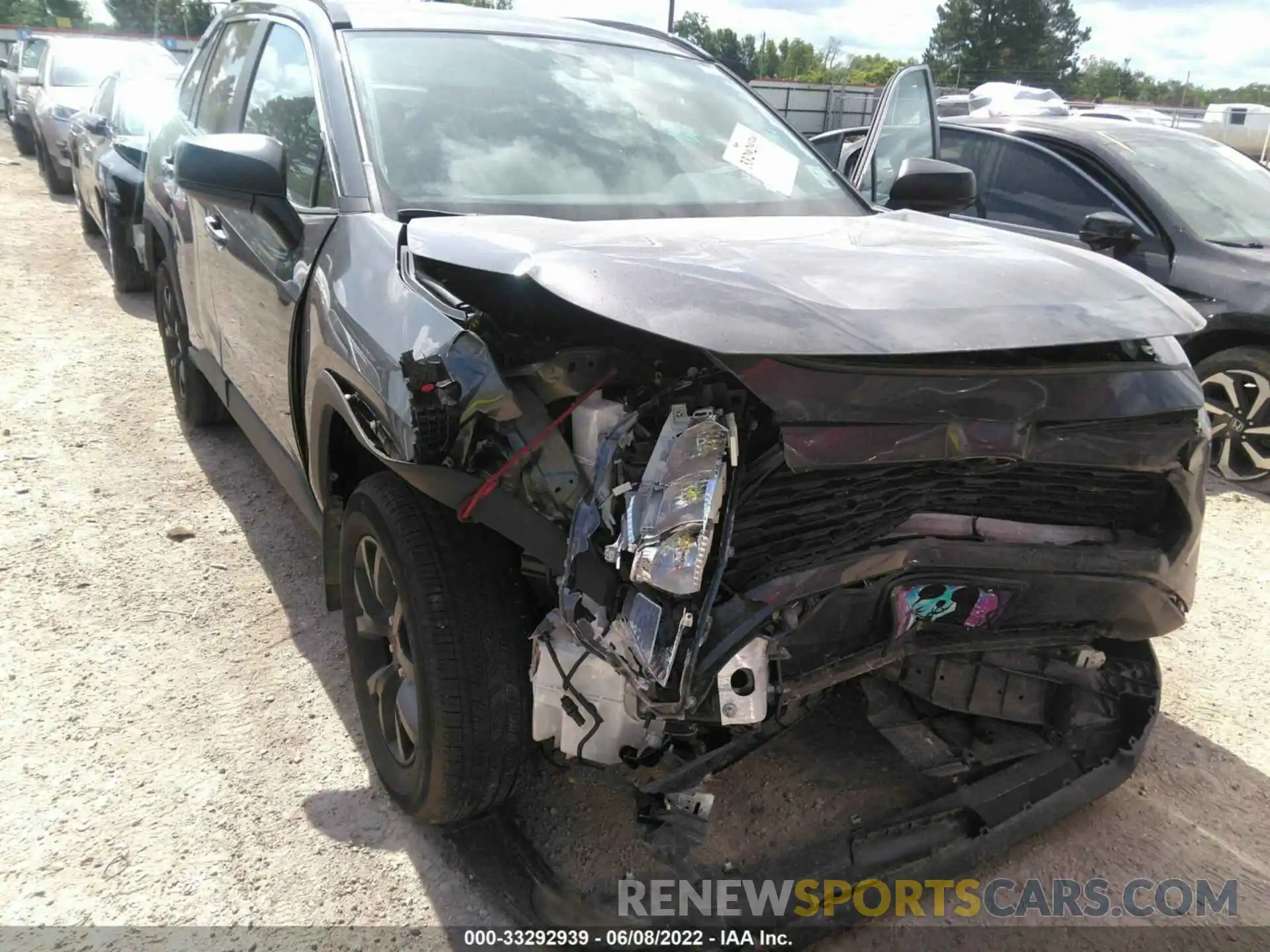 6 Photograph of a damaged car 2T3H1RFV4MW134471 TOYOTA RAV4 2021