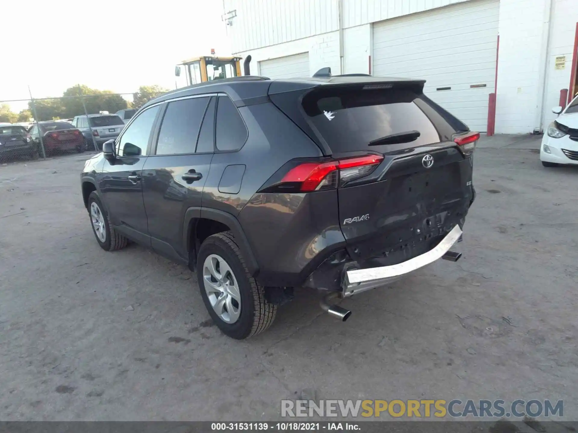 3 Photograph of a damaged car 2T3H1RFV4MW135278 TOYOTA RAV4 2021