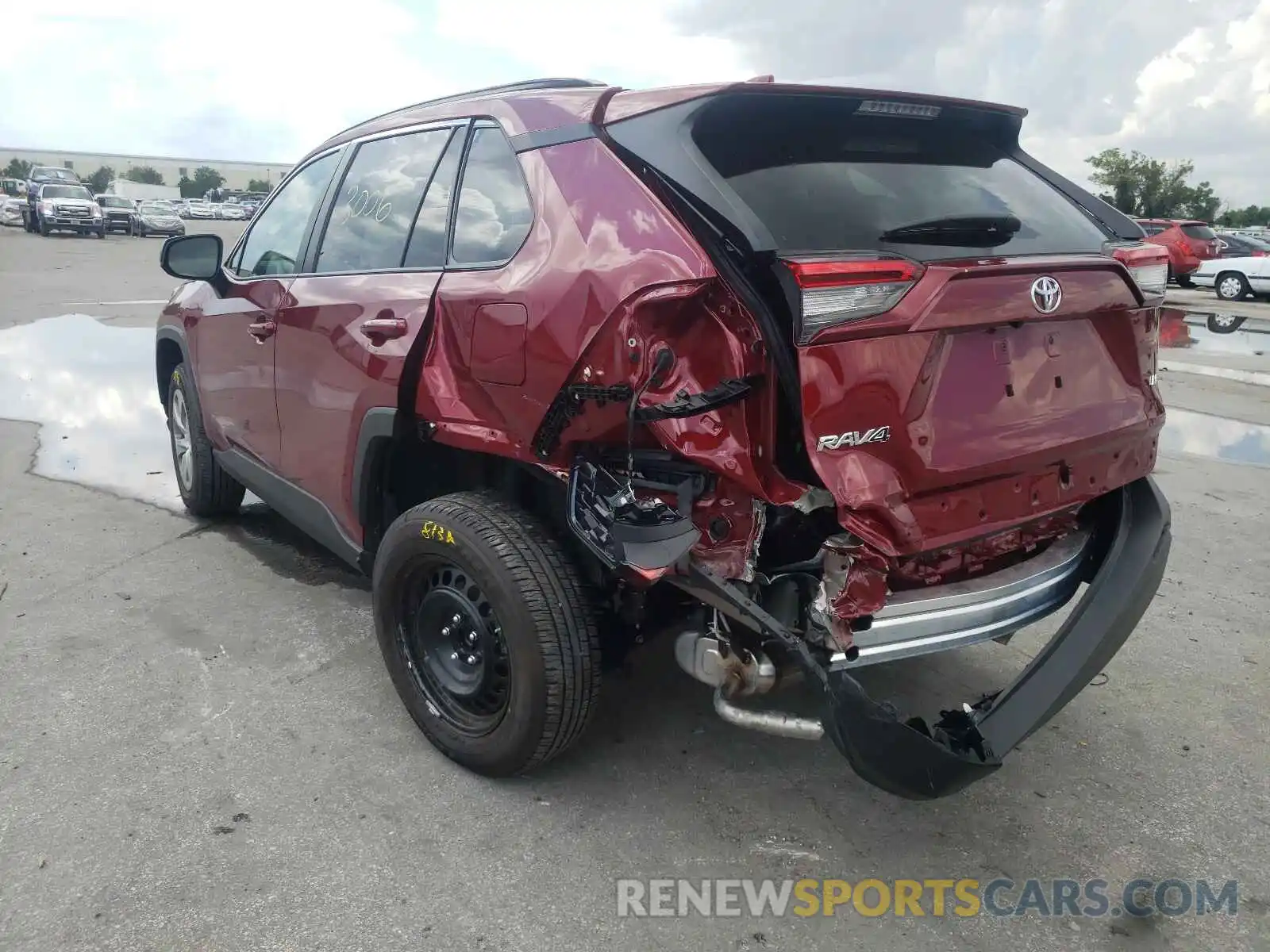 3 Photograph of a damaged car 2T3H1RFV4MW153506 TOYOTA RAV4 2021