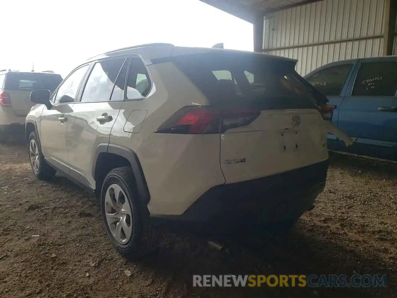 3 Photograph of a damaged car 2T3H1RFV4MW166837 TOYOTA RAV4 2021