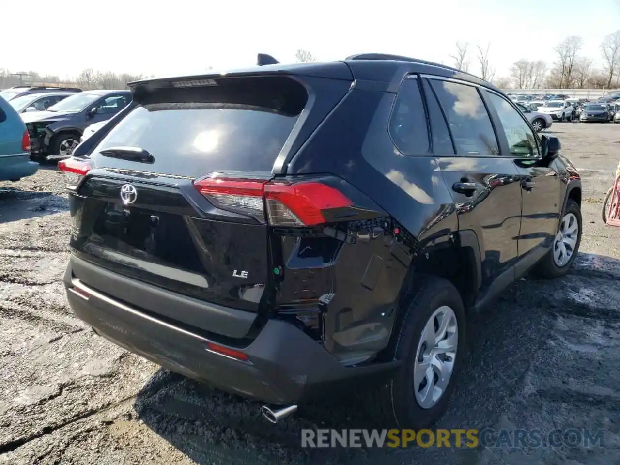 4 Photograph of a damaged car 2T3H1RFV4MW175943 TOYOTA RAV4 2021