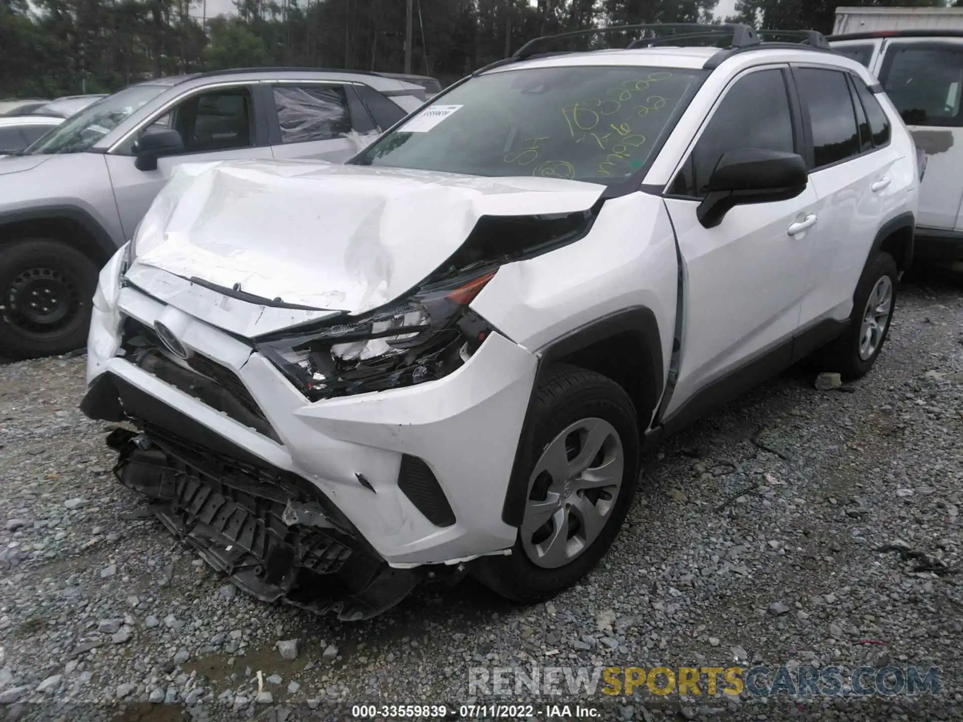 2 Photograph of a damaged car 2T3H1RFV4MW183220 TOYOTA RAV4 2021