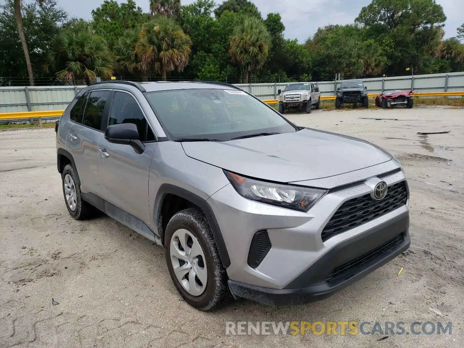 1 Photograph of a damaged car 2T3H1RFV5MC099263 TOYOTA RAV4 2021