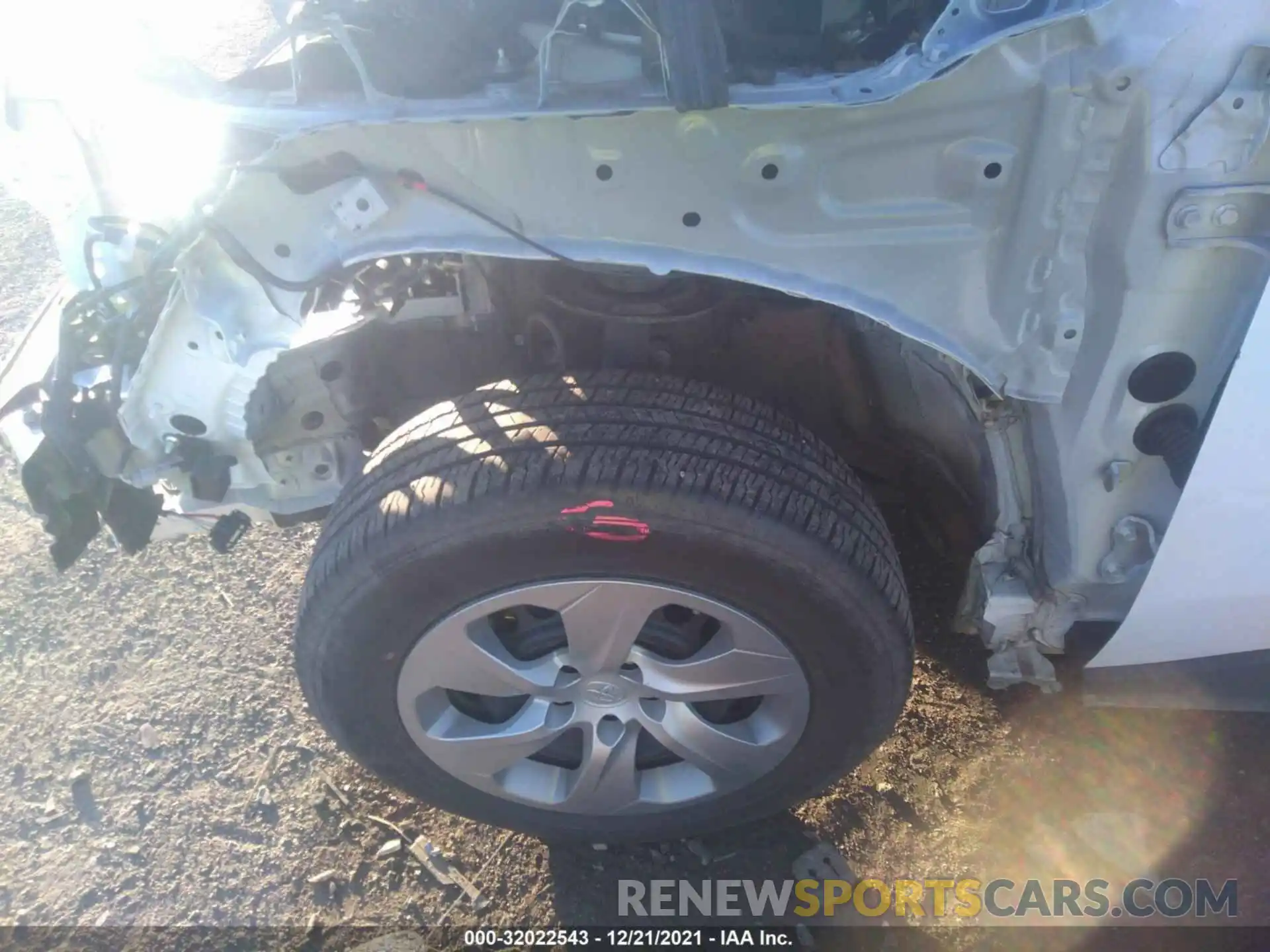 12 Photograph of a damaged car 2T3H1RFV5MC102792 TOYOTA RAV4 2021