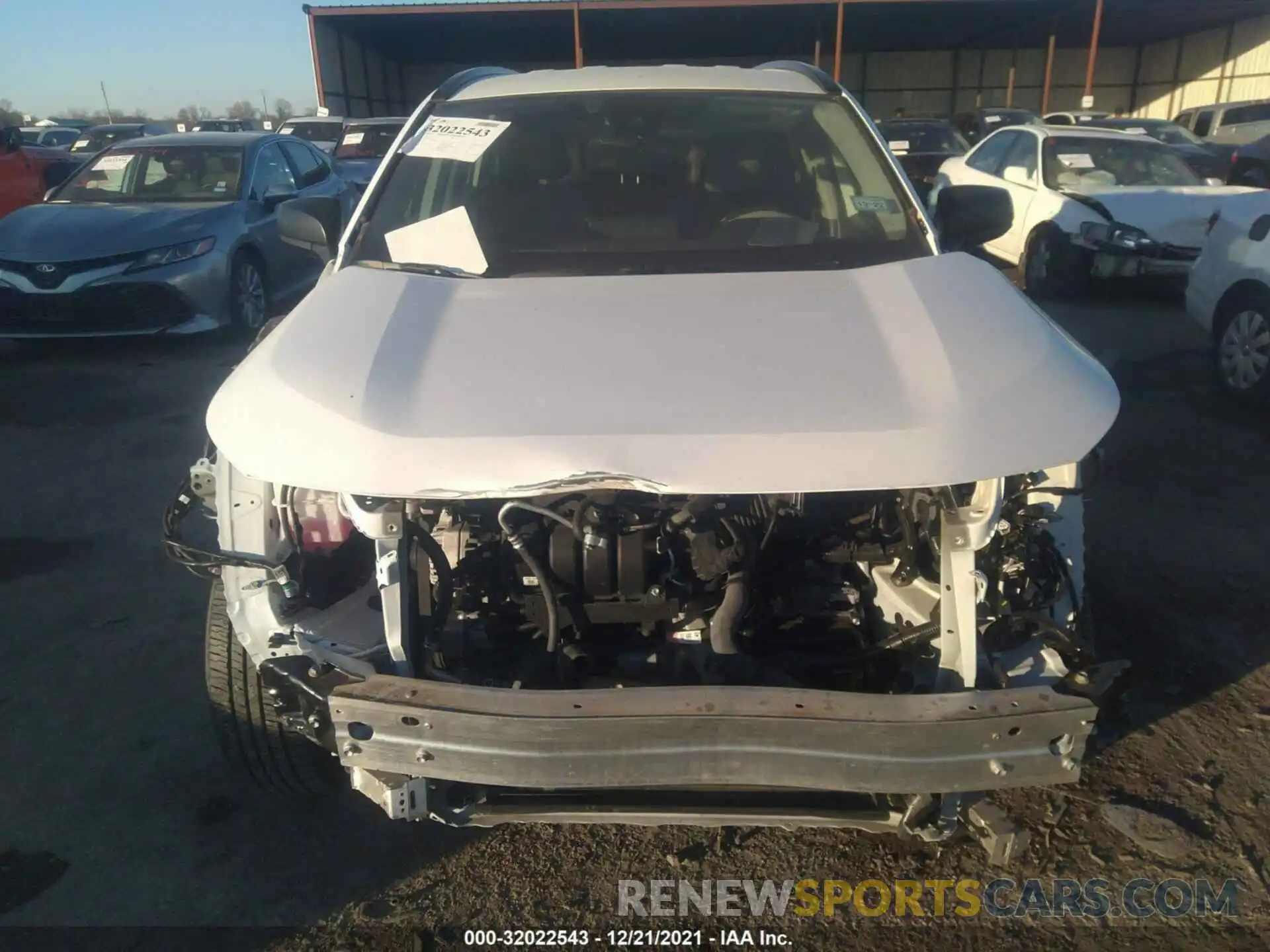 6 Photograph of a damaged car 2T3H1RFV5MC102792 TOYOTA RAV4 2021