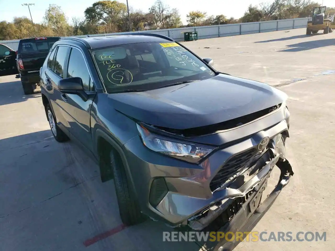 1 Photograph of a damaged car 2T3H1RFV5MC108852 TOYOTA RAV4 2021