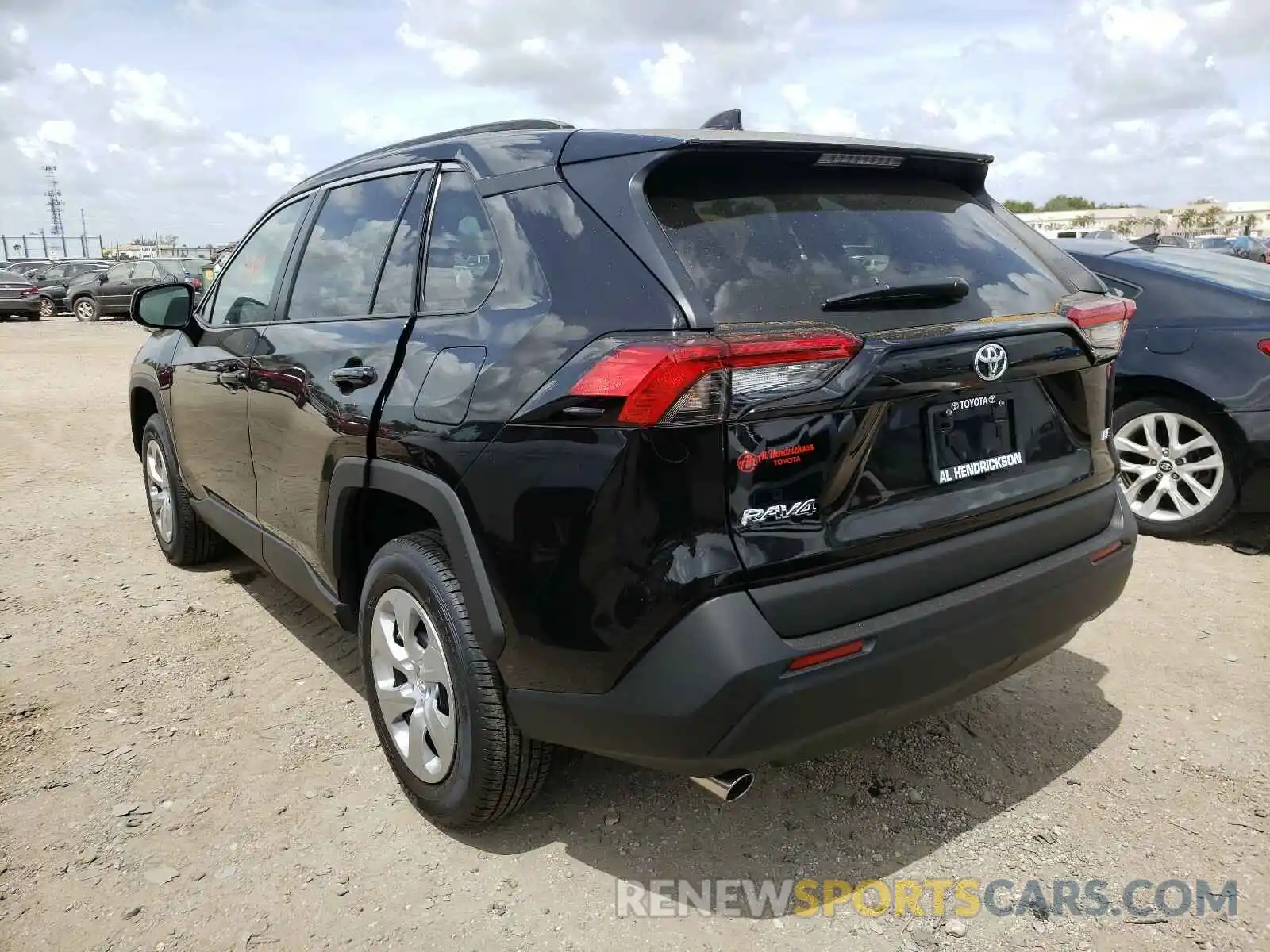 3 Photograph of a damaged car 2T3H1RFV5MC110441 TOYOTA RAV4 2021