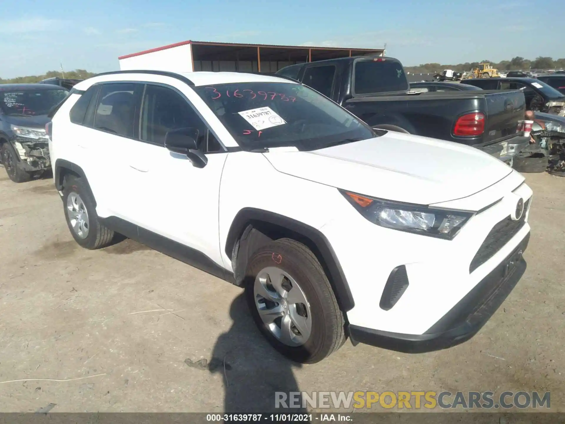 1 Photograph of a damaged car 2T3H1RFV5MC115624 TOYOTA RAV4 2021