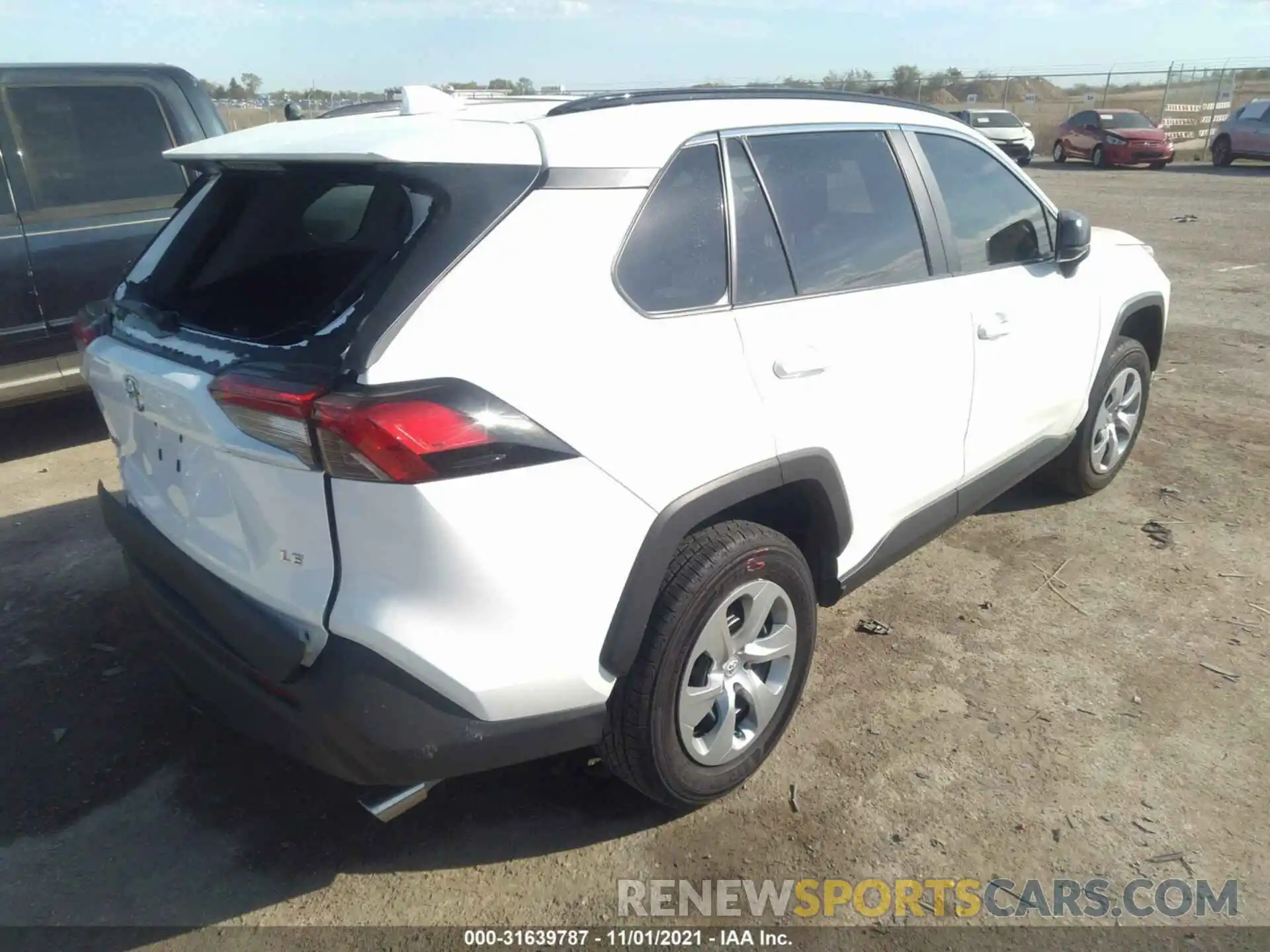 4 Photograph of a damaged car 2T3H1RFV5MC115624 TOYOTA RAV4 2021