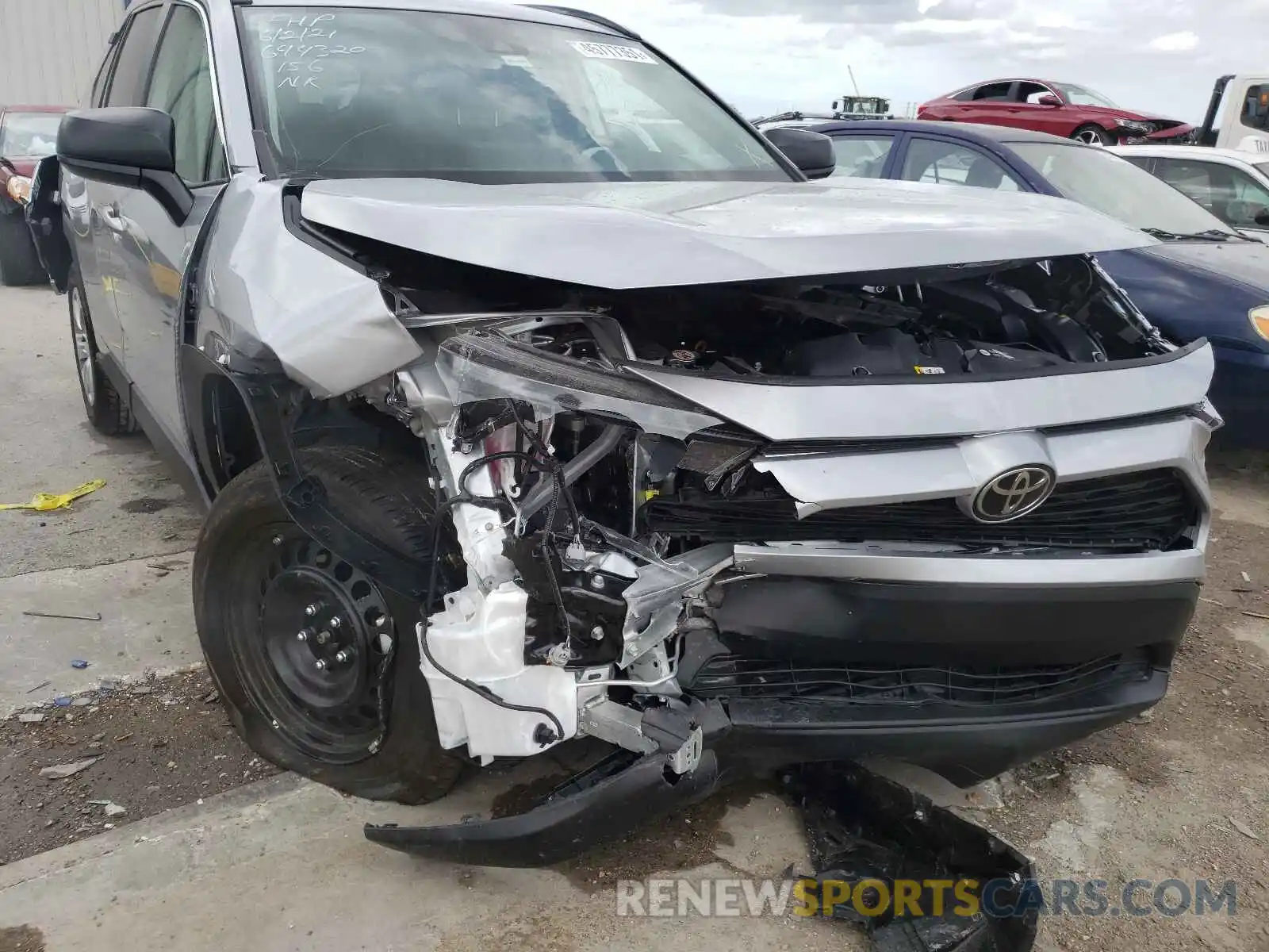 9 Photograph of a damaged car 2T3H1RFV5MC129877 TOYOTA RAV4 2021