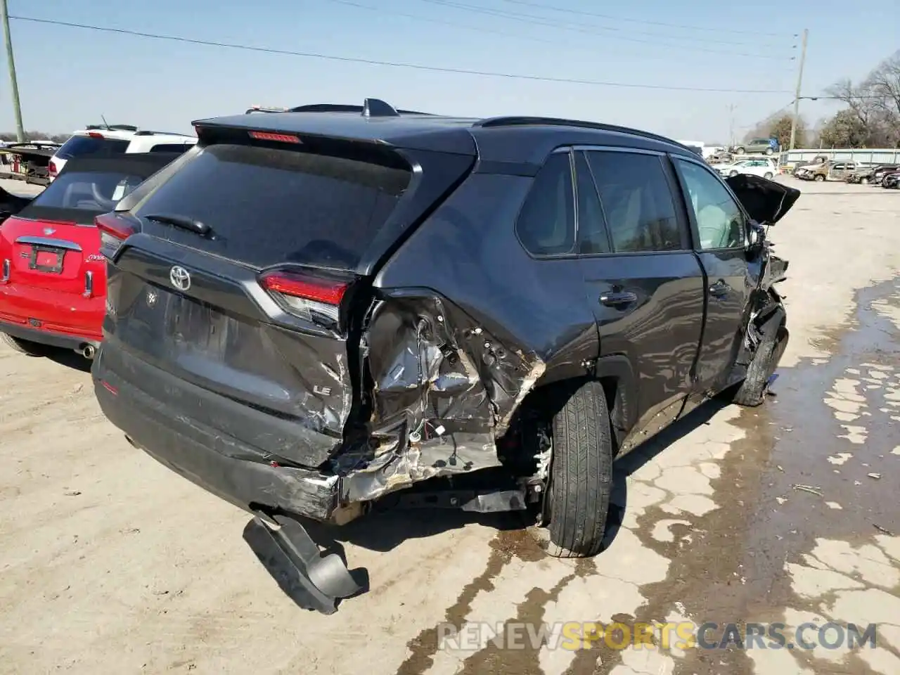 4 Photograph of a damaged car 2T3H1RFV5MC138451 TOYOTA RAV4 2021