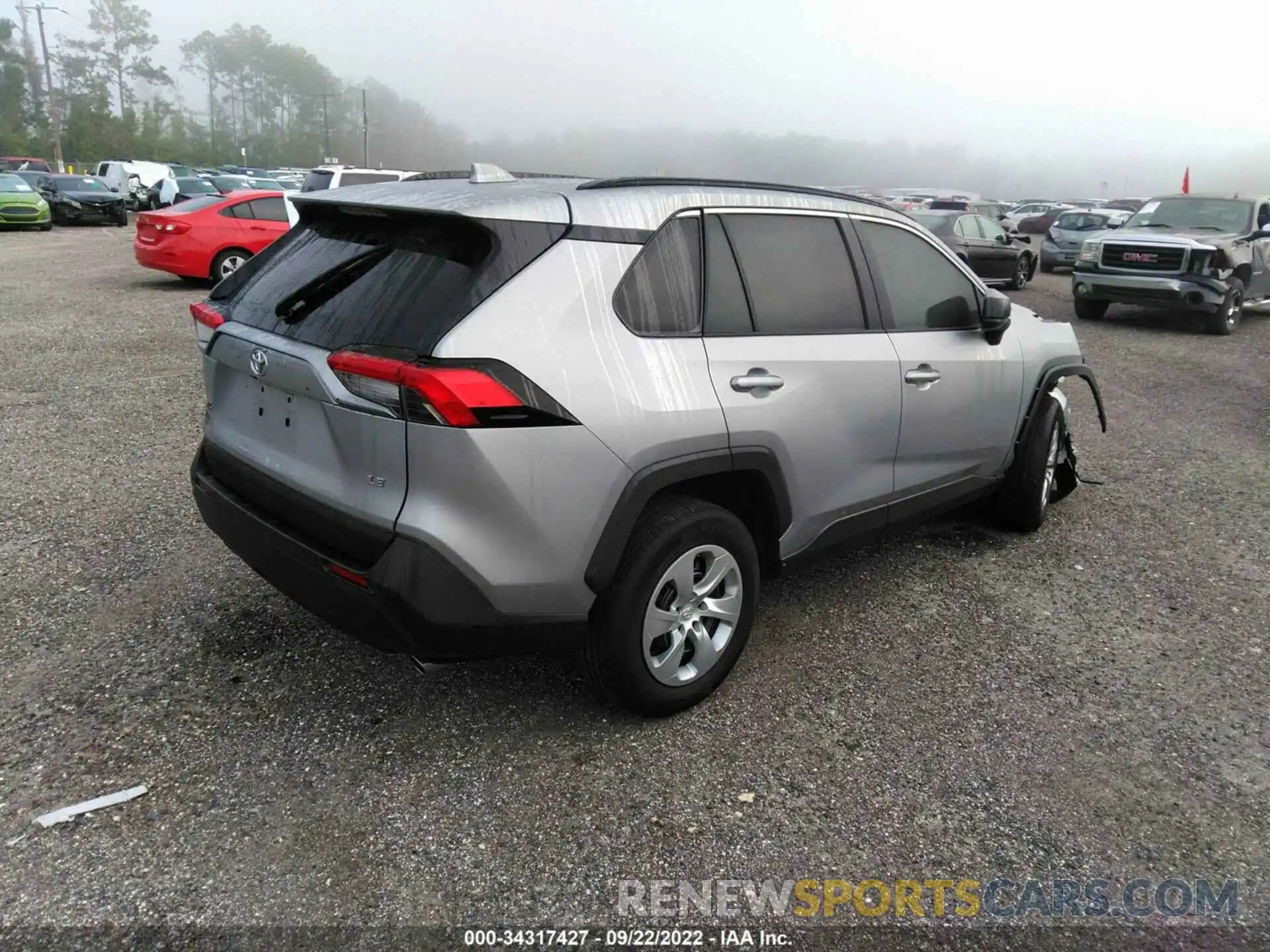 4 Photograph of a damaged car 2T3H1RFV5MC139339 TOYOTA RAV4 2021