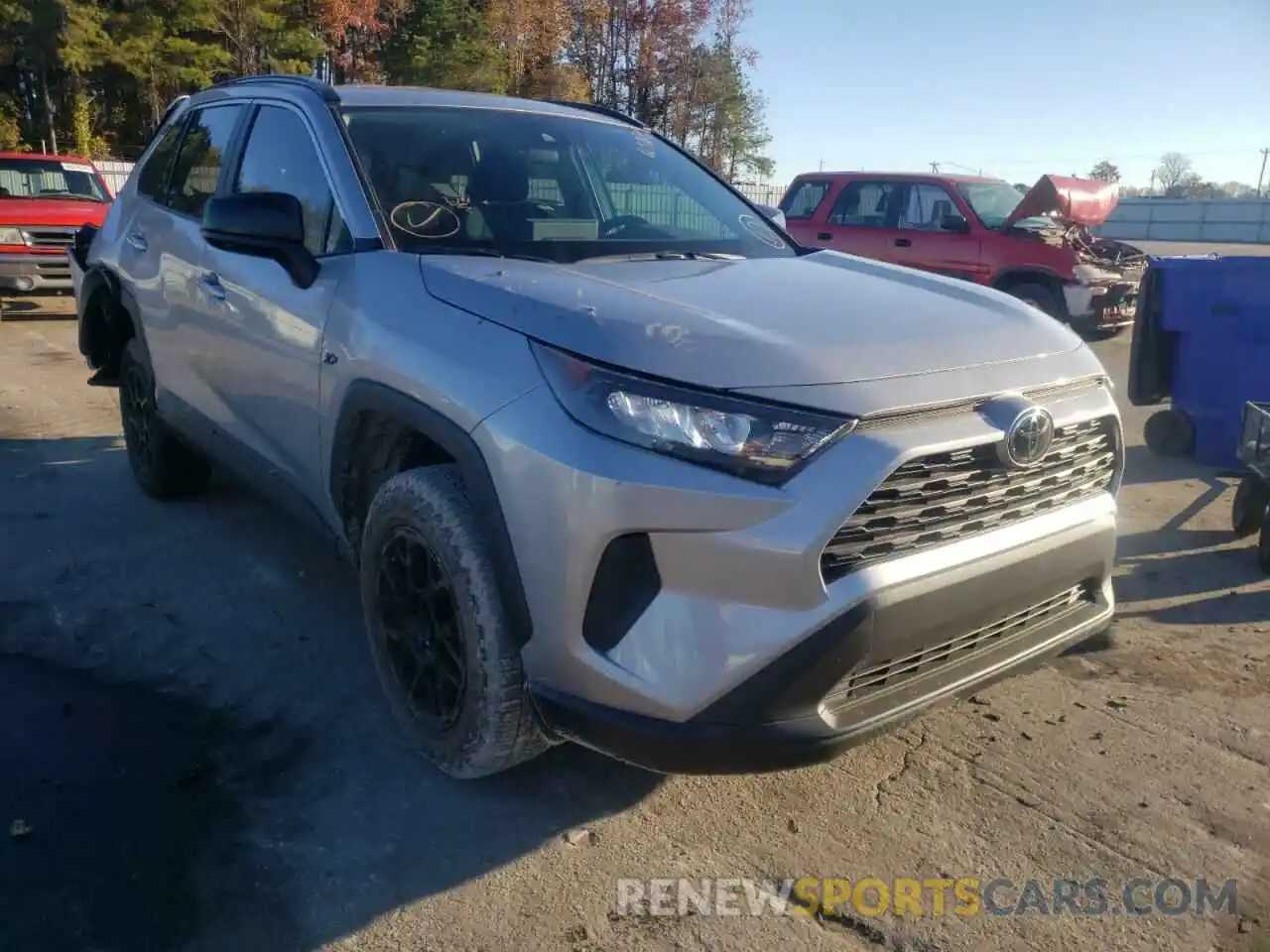 1 Photograph of a damaged car 2T3H1RFV5MC146159 TOYOTA RAV4 2021