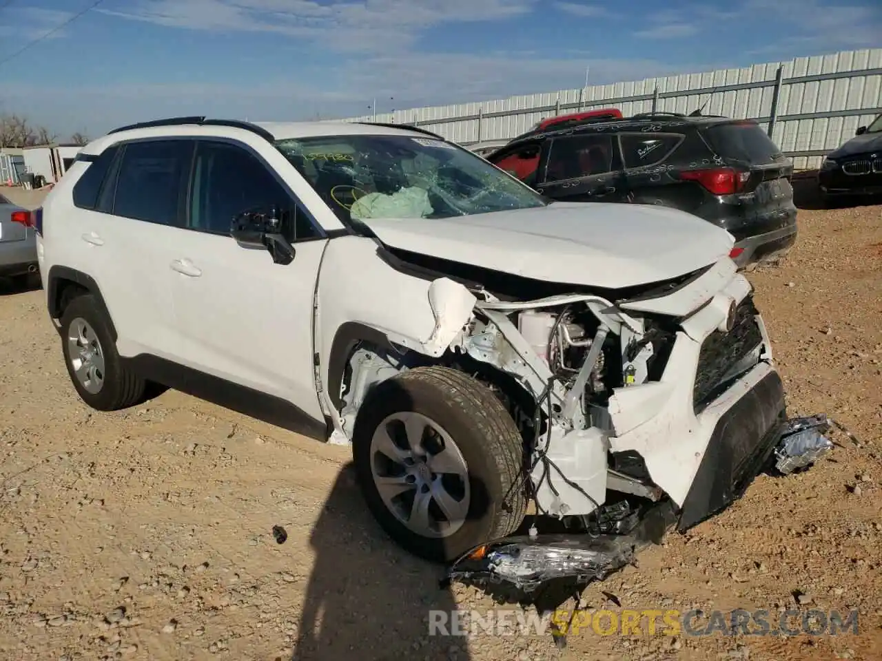 1 Photograph of a damaged car 2T3H1RFV5MC159980 TOYOTA RAV4 2021