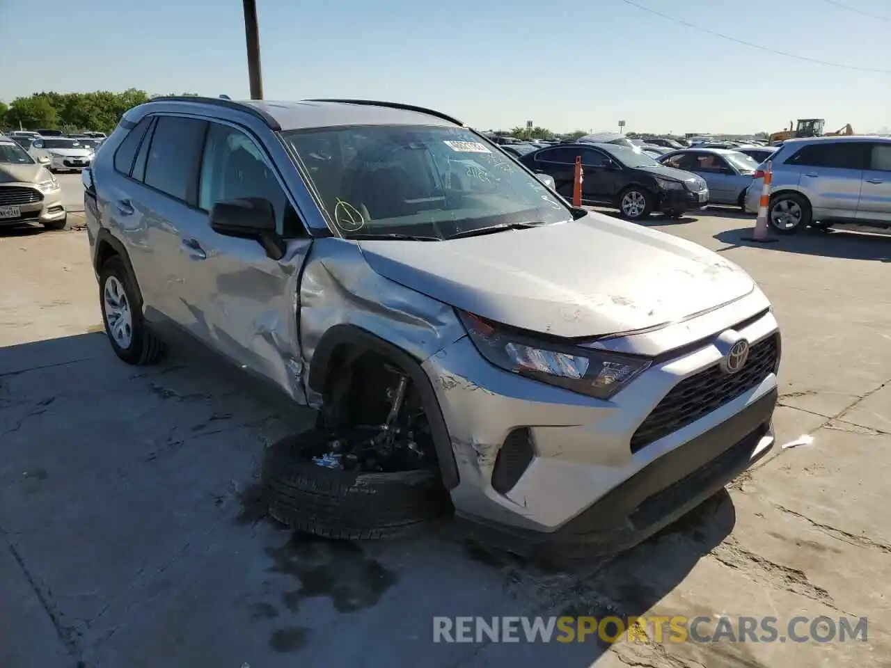 1 Photograph of a damaged car 2T3H1RFV5MC164337 TOYOTA RAV4 2021