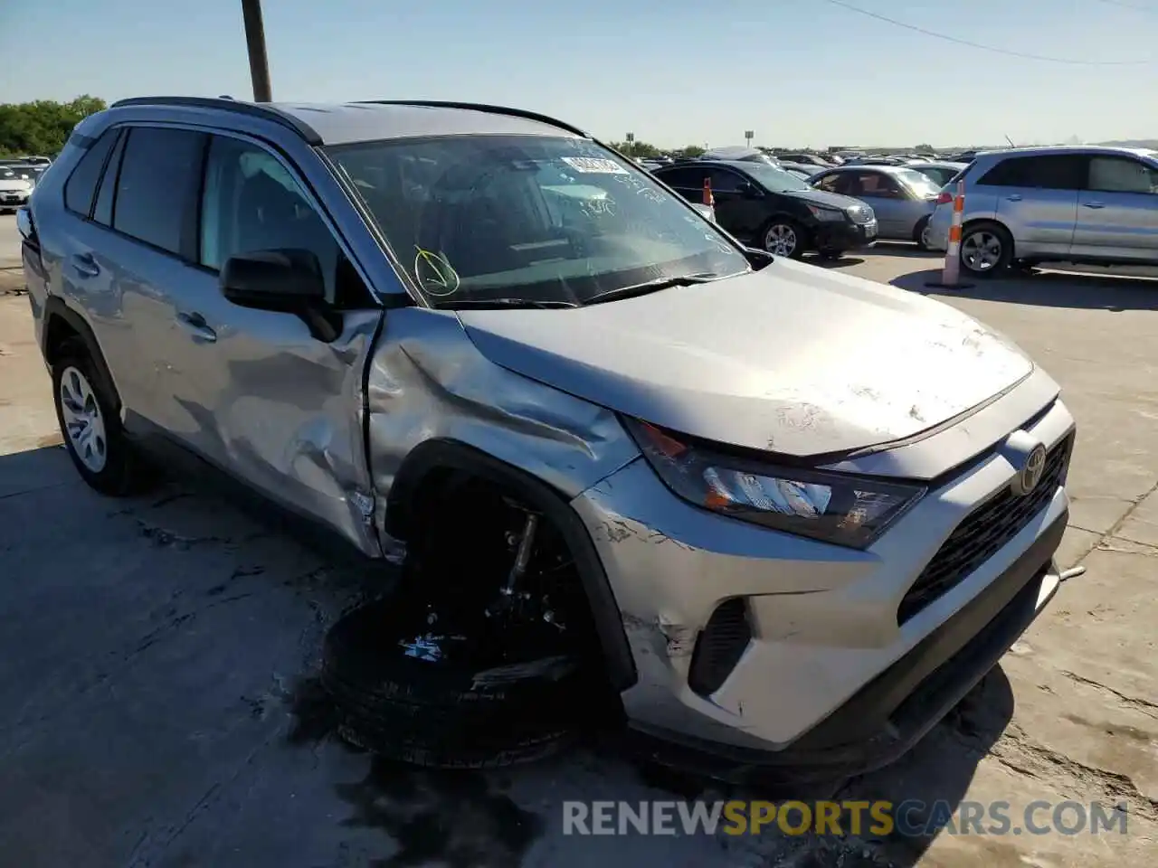 9 Photograph of a damaged car 2T3H1RFV5MC164337 TOYOTA RAV4 2021